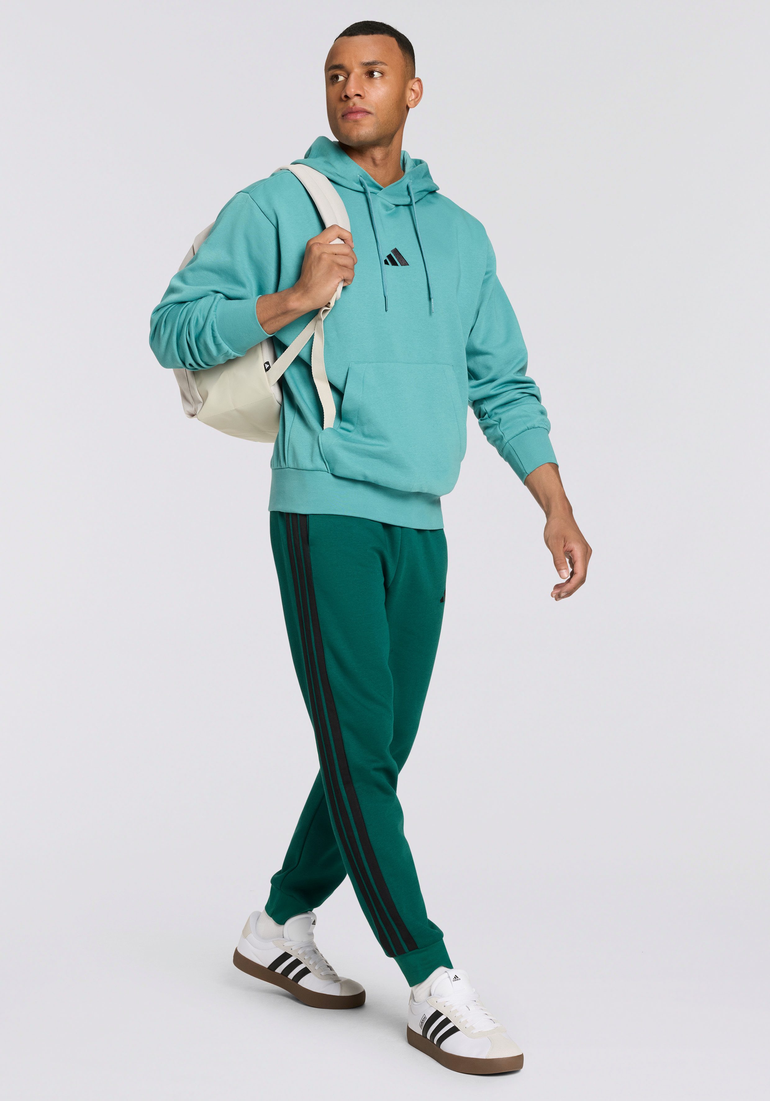 Zum Outfit 11