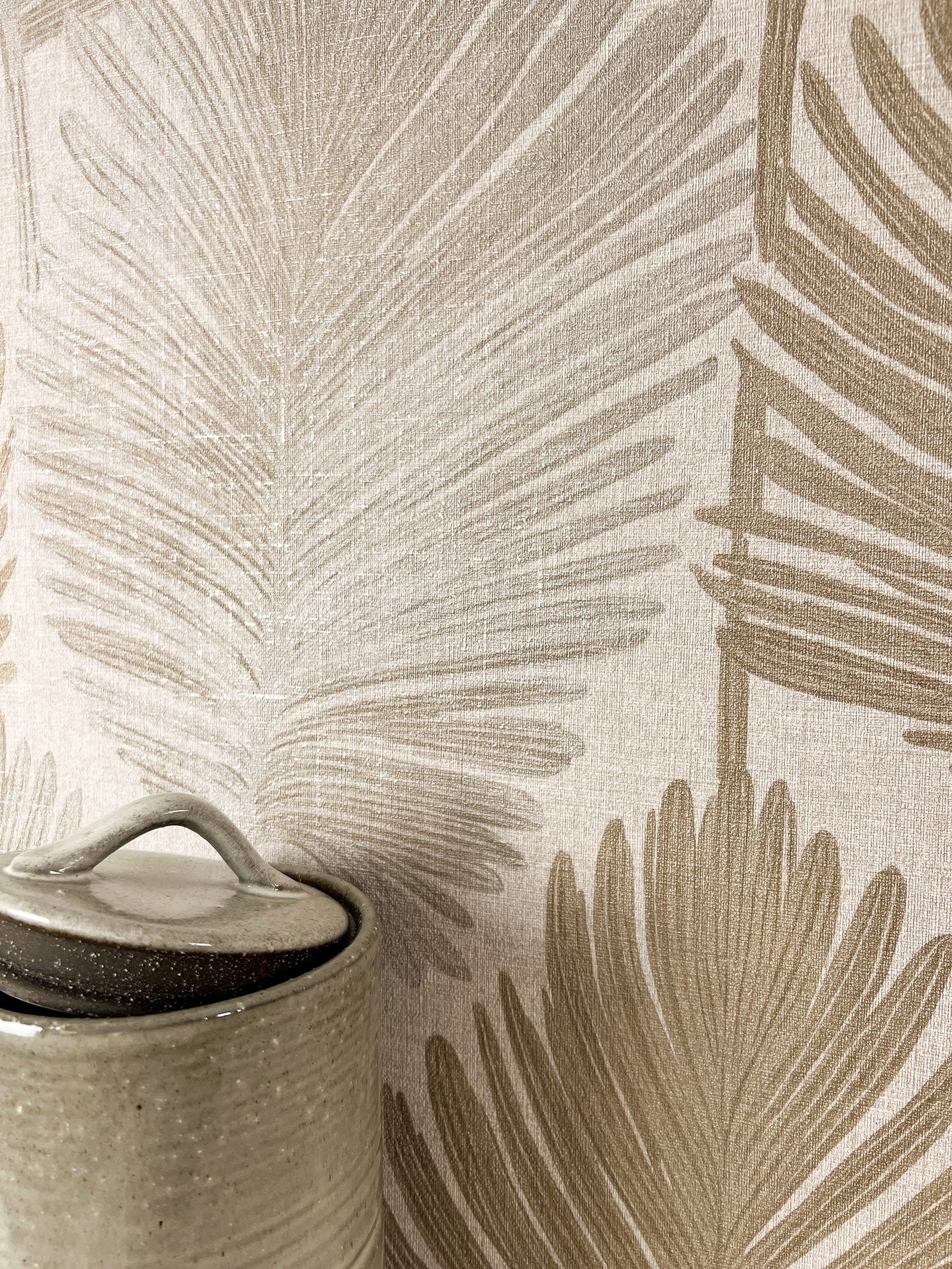 Newroom Vliestapete, Beige Tapete Modern Palmenblätter - Glanztapete Muster günstig online kaufen
