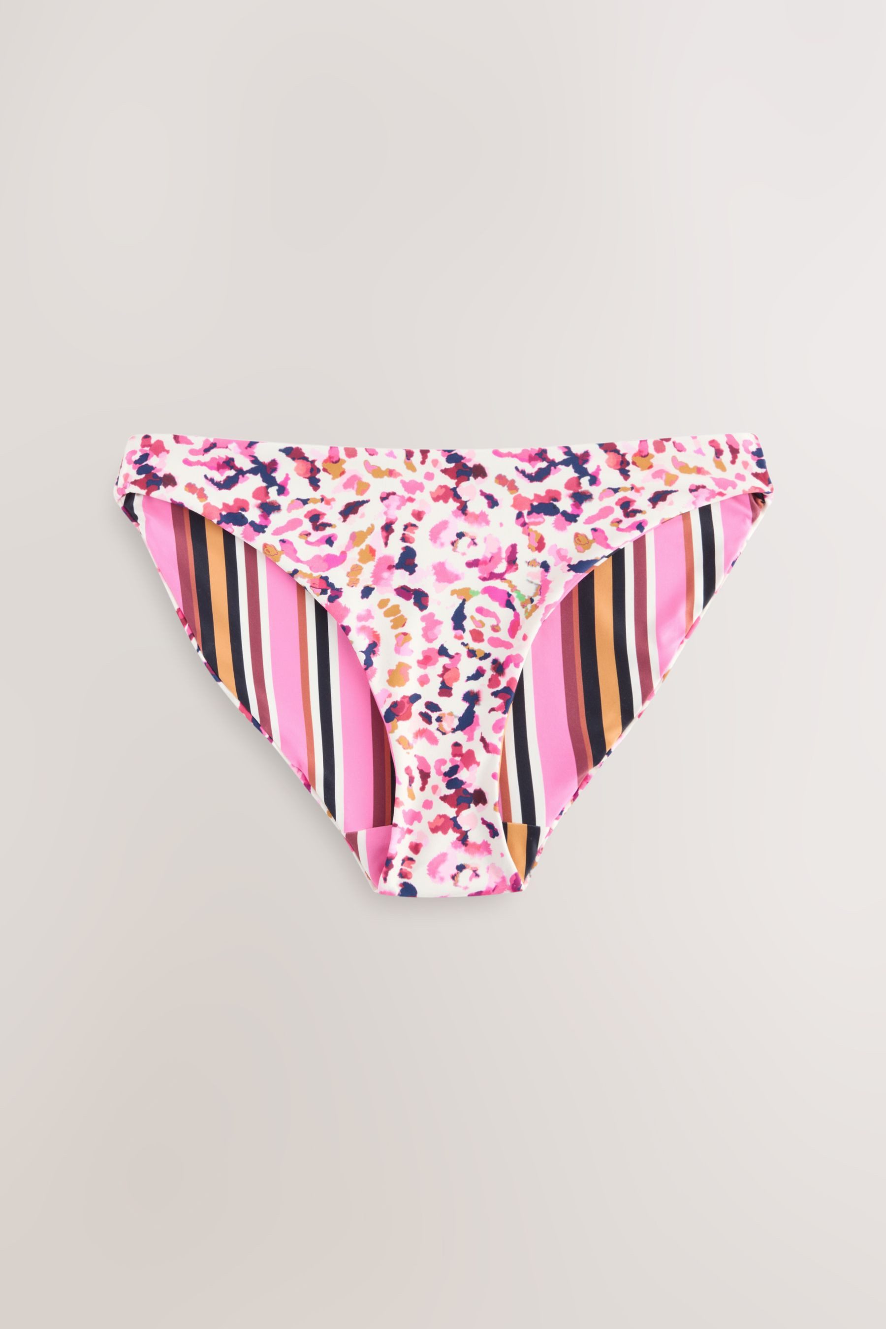 Next Bikini-Hose Wende-Bikinihose mit hohem Bein (1-St) – Bild 4 von 5