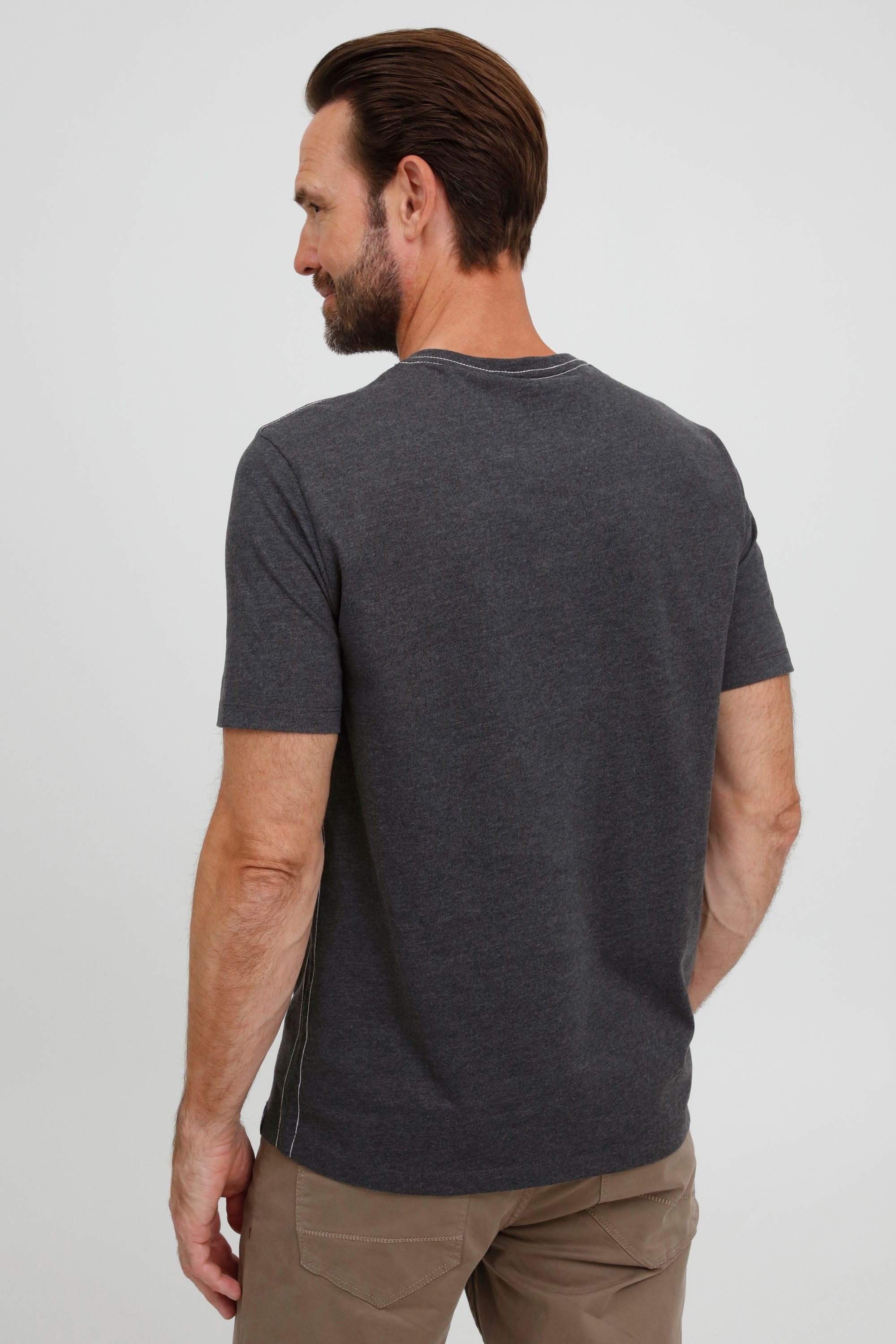 FQ1924 T-Shirt FQRudolf Henleyshirt mit angesagtem Print