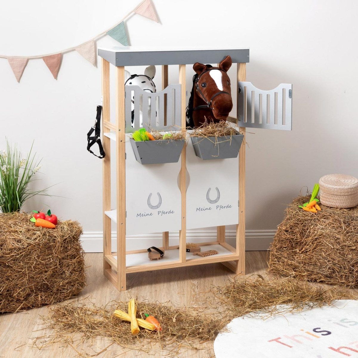 ELLA & PIET® Steckenpferd Hobby Horse Stall SHELTY aus Holz mit 2-teiliger Stalltür (Holz-Weiß)