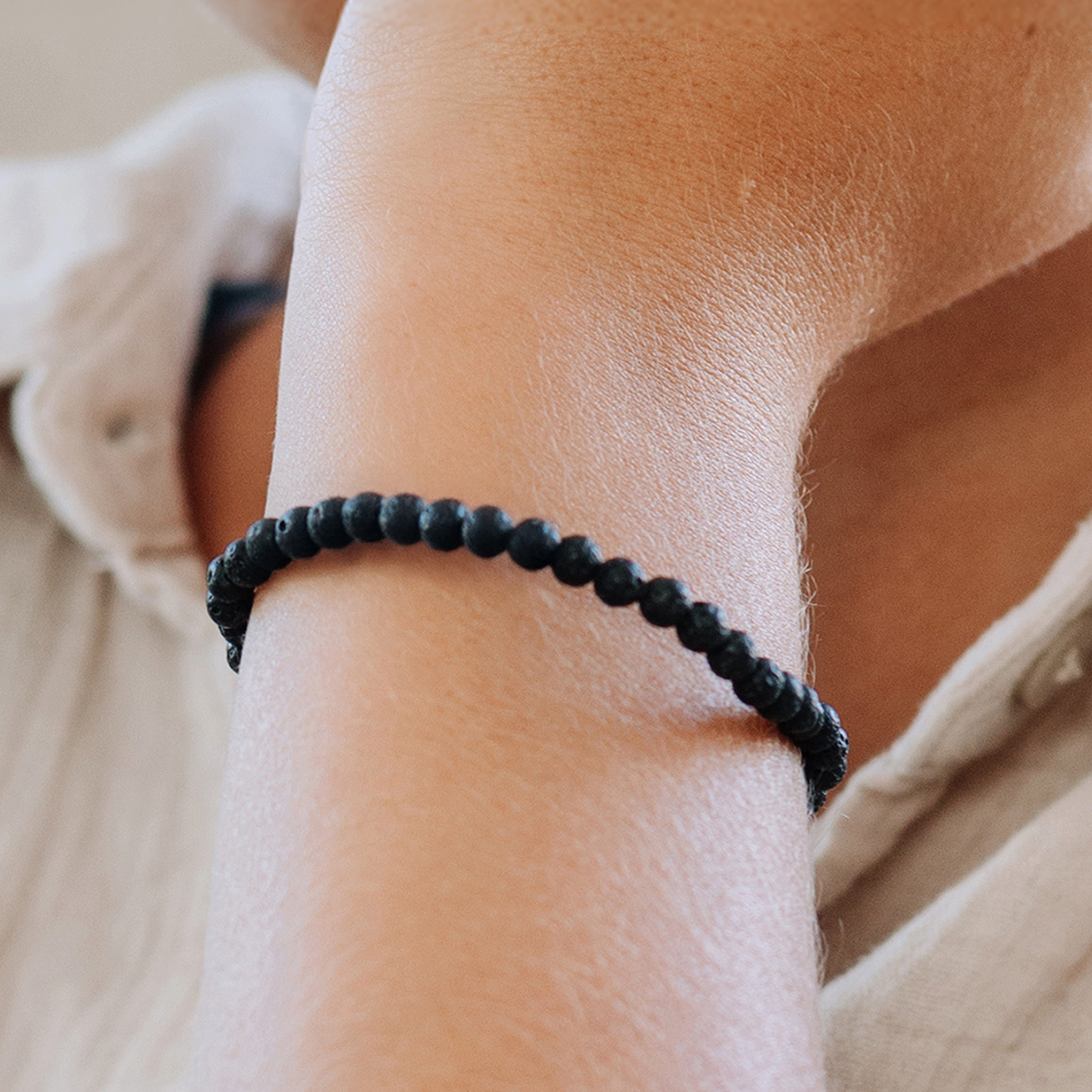 Lebensquelle Plus Armband Lavastein Mini-Kugelarmband, 4 mm – Bild 2 von 5