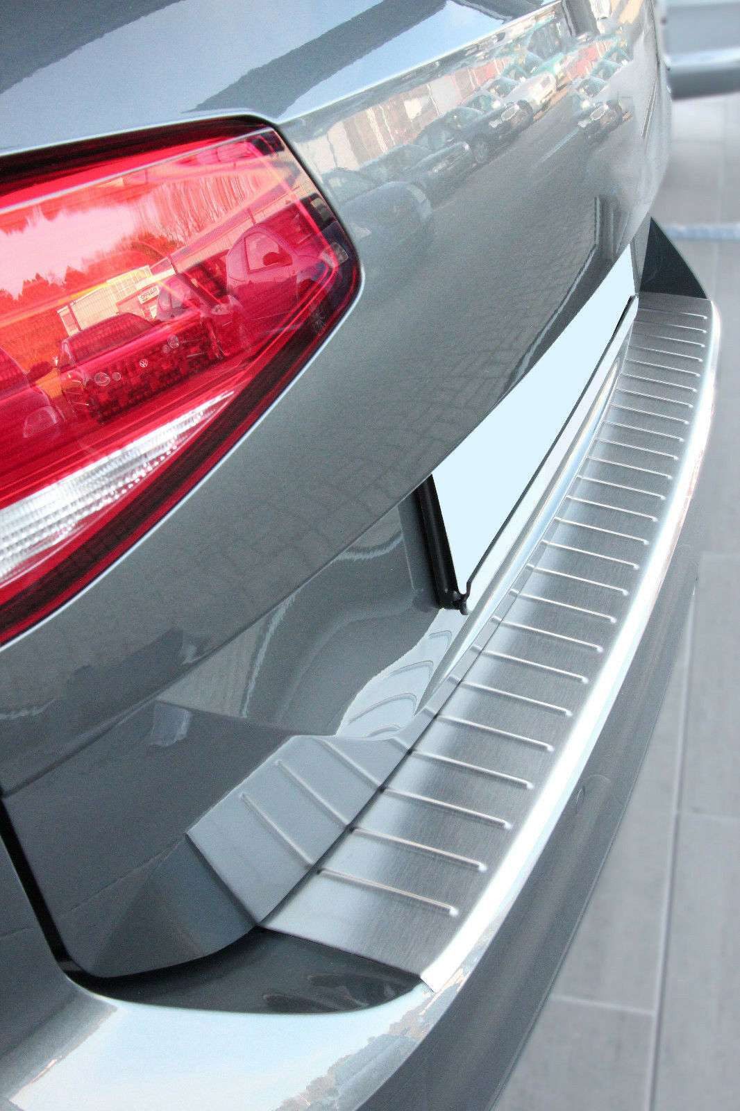 RECAMBO Ladekantenschutz für VW PASSAT B8 VARIANT + ALLTRACK ab 2014 Stoßstangenschutz, V2A rostfrei, Exklusive Optik, praktischer Schutz & perfekte Passform