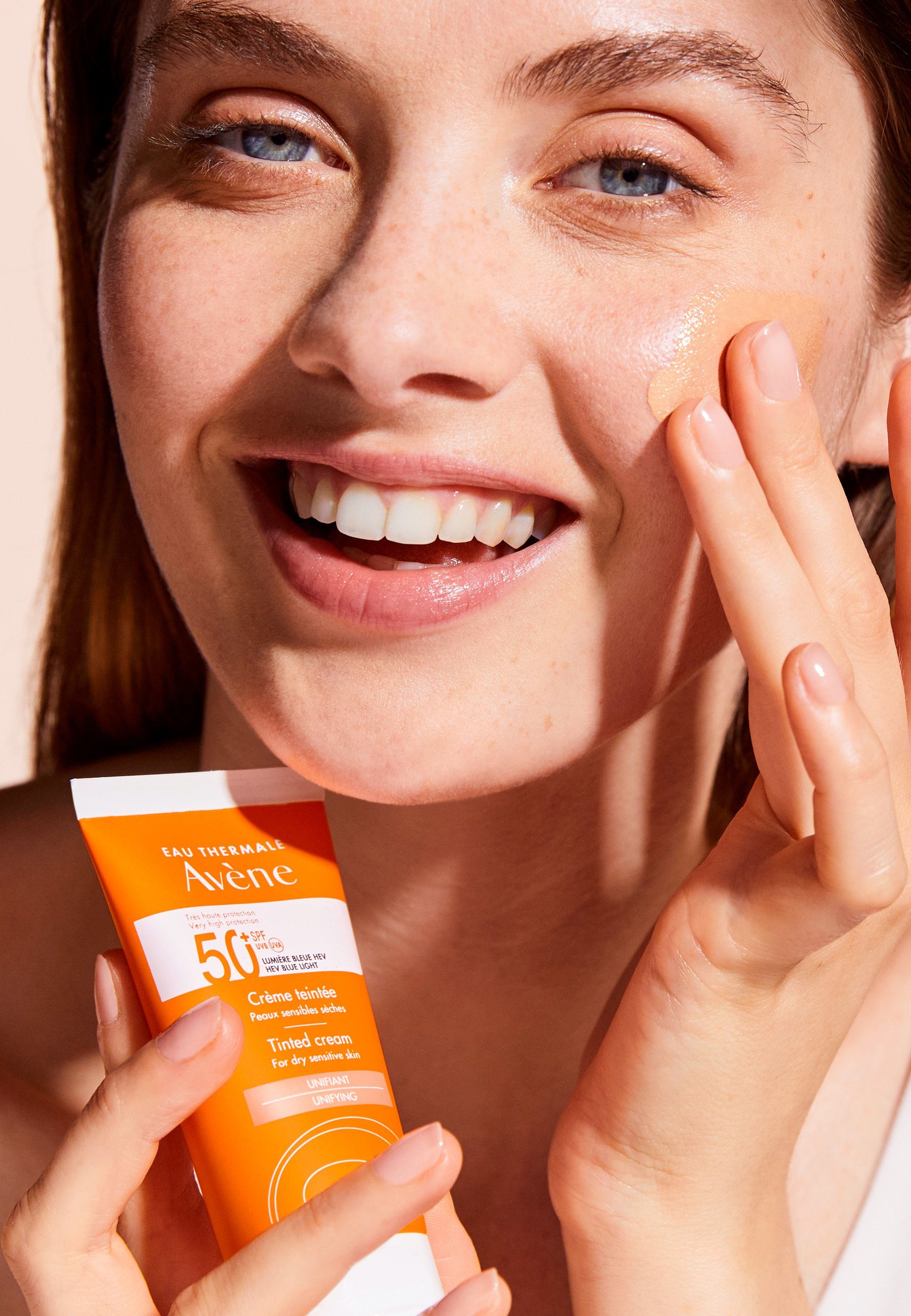 Avene Gesichtspflege Sonnencreme SPF 50+ getönt