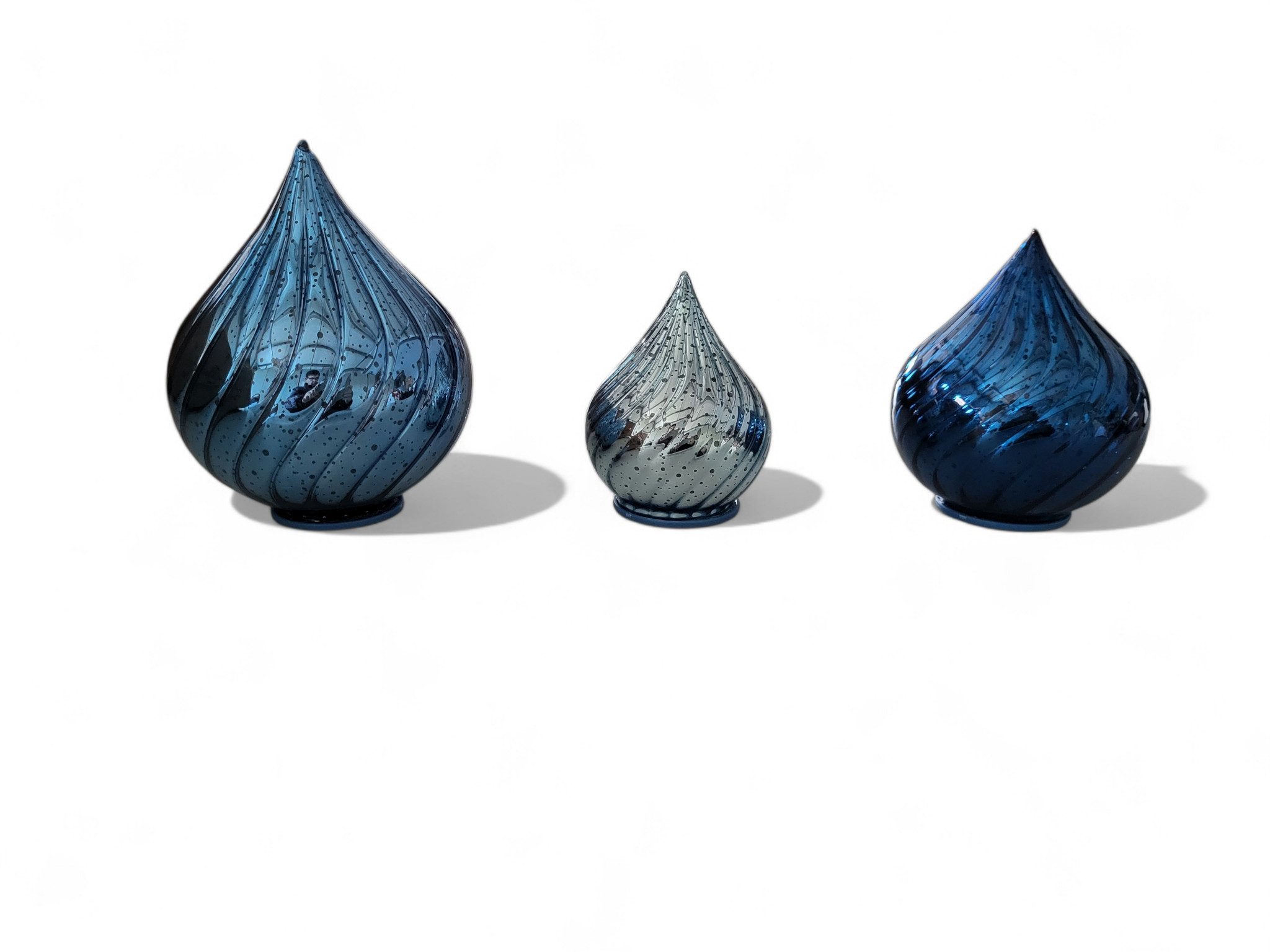 HSE24 LED-Dekofigur 3-tlg. LED Glastropfen Set – Blau – Timer – Flackern & Dauerlicht