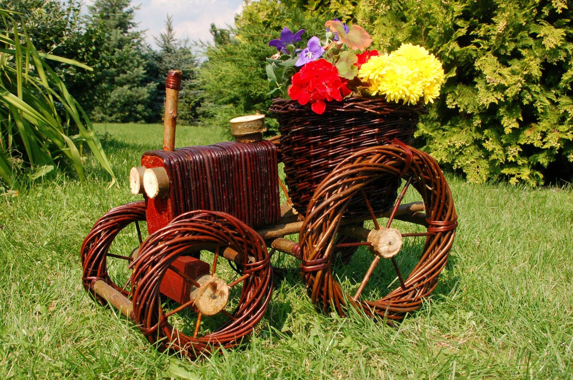 DSH DEKO SHOP HANNUSCH Weidenkorb Traktor dkl