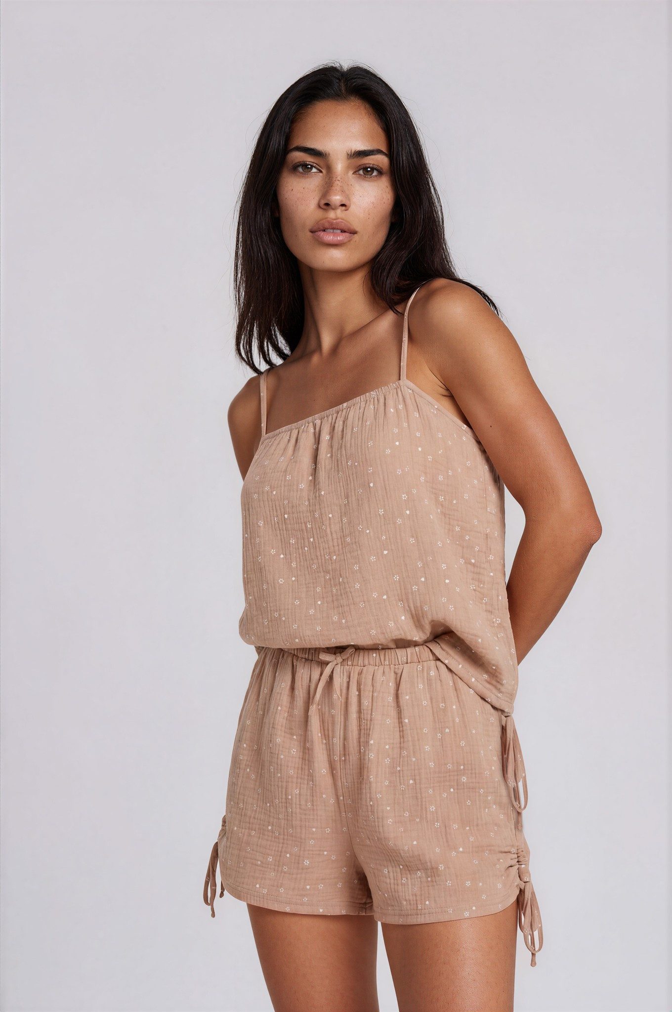 Mademoiselle Sommeil Shorty Damen Musselin Pyjama – Schlafanzug aus 100 % Baumwolle (Set, 2 tlg) mit Spaghettiträger-Top & Raffdetails