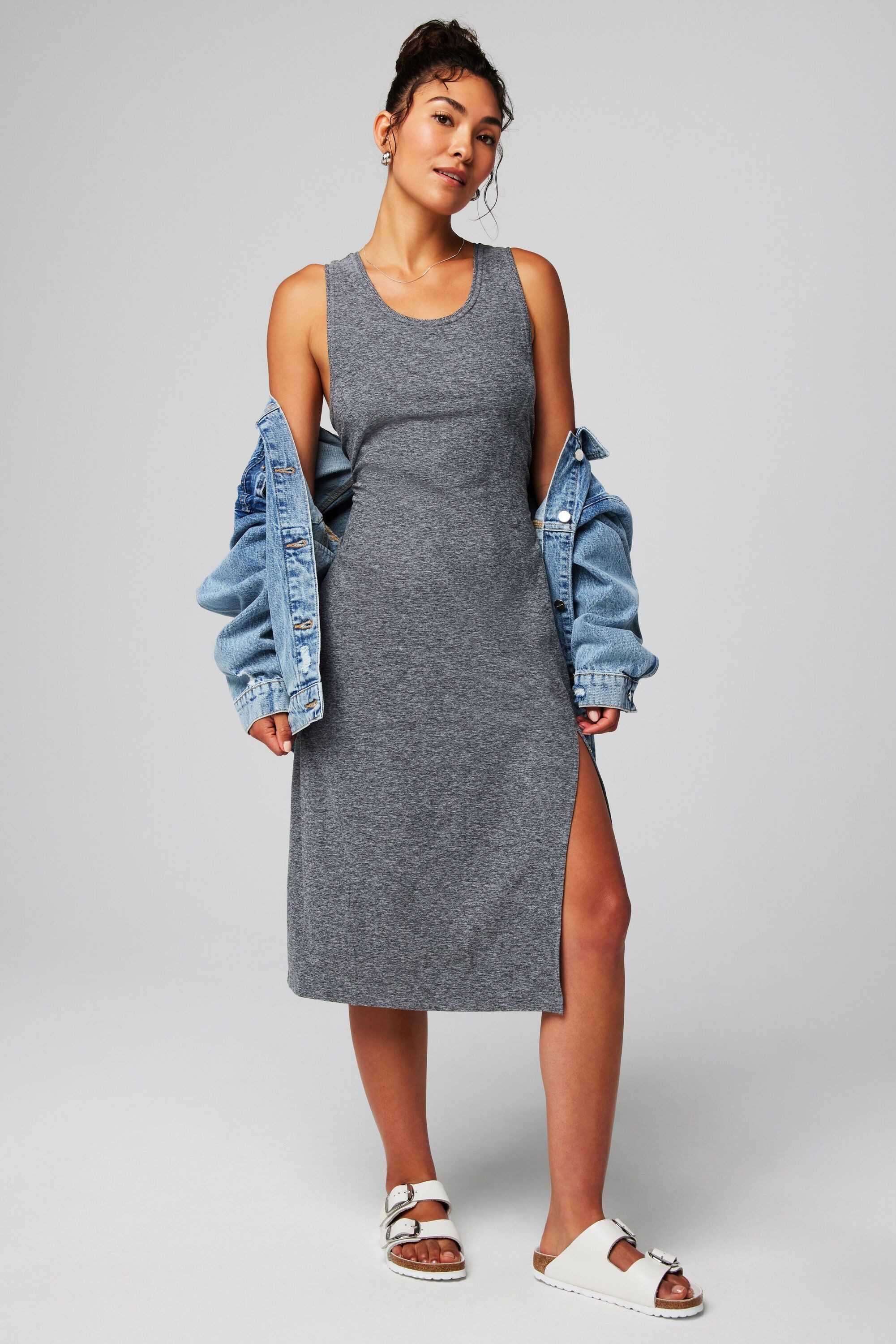 Fabletics Shirtkleid CLOUD JERSEY MIDI DRESS (1-tlg) mit Schlitzdetail