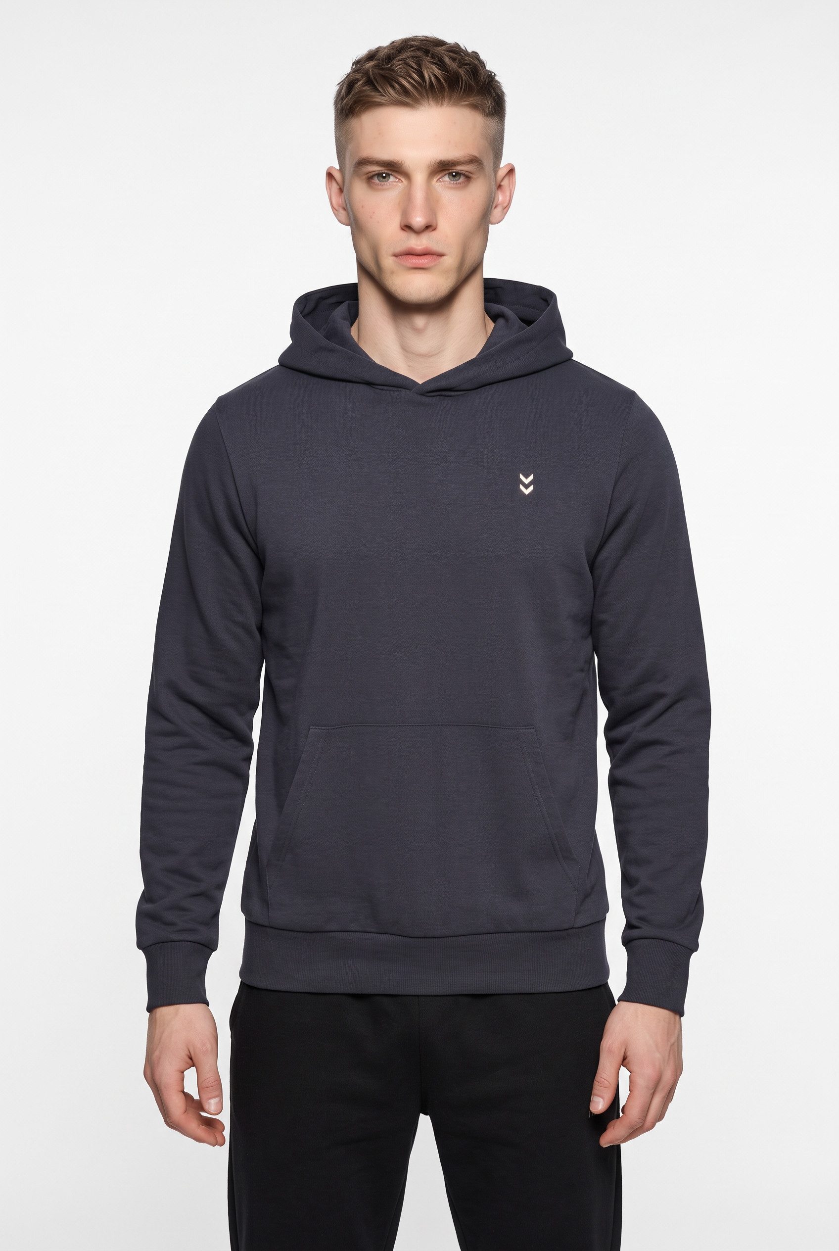 hummel Kapuzensweatshirt HMLPULSE SWEAT HOODIE mit gesticktem Chevron-Logo, aus weichem Sweatstoff
