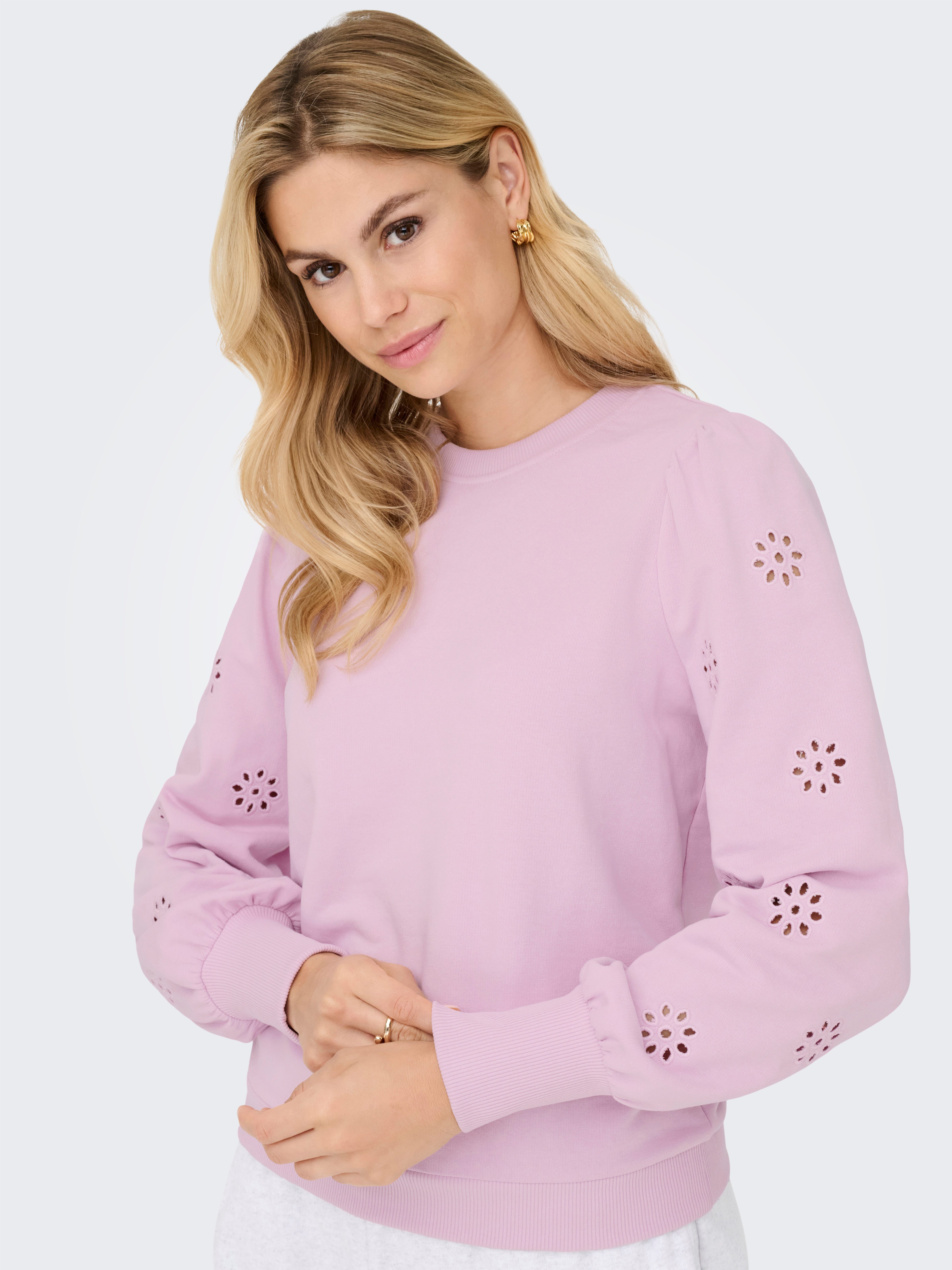 ONLY Sweatshirt ONLFEMME L/S PUFF EMBROIDERY UB SWT mit Puffärmeln mit wunderschöner Lochstickerei