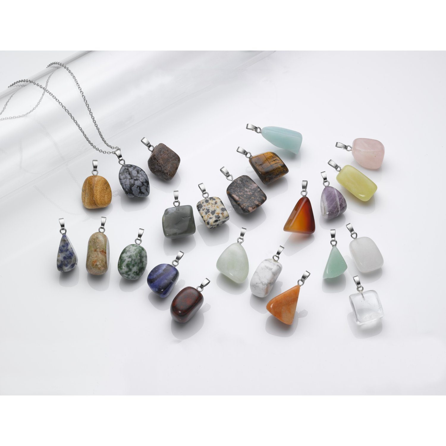 VALIOSA Schmuck-Adventskalender Merry Christmas Mode-Schmuck Adventskalender aus Halb-Edelstein (24-tlg), 24-teilig (1 Set)