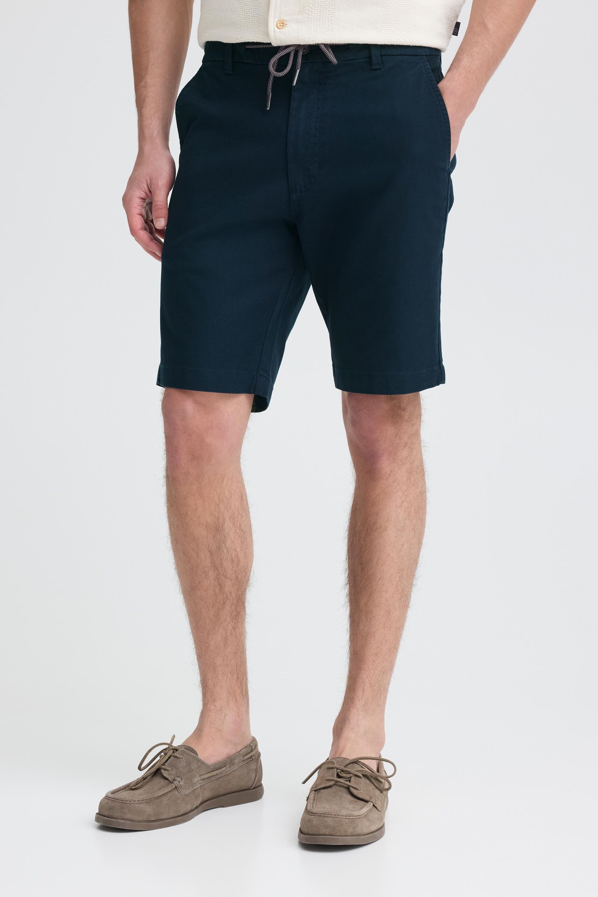 Kronstadt Chinoshorts KSVestmill Moderne Chinoshorts mit Tunnelzug und Kordel