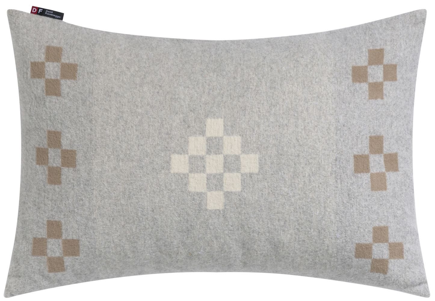 DAVID FUSSENEGGER Kissenhülle Jade 'Quilt' 40 x 60 cm Filz- Hellgrau