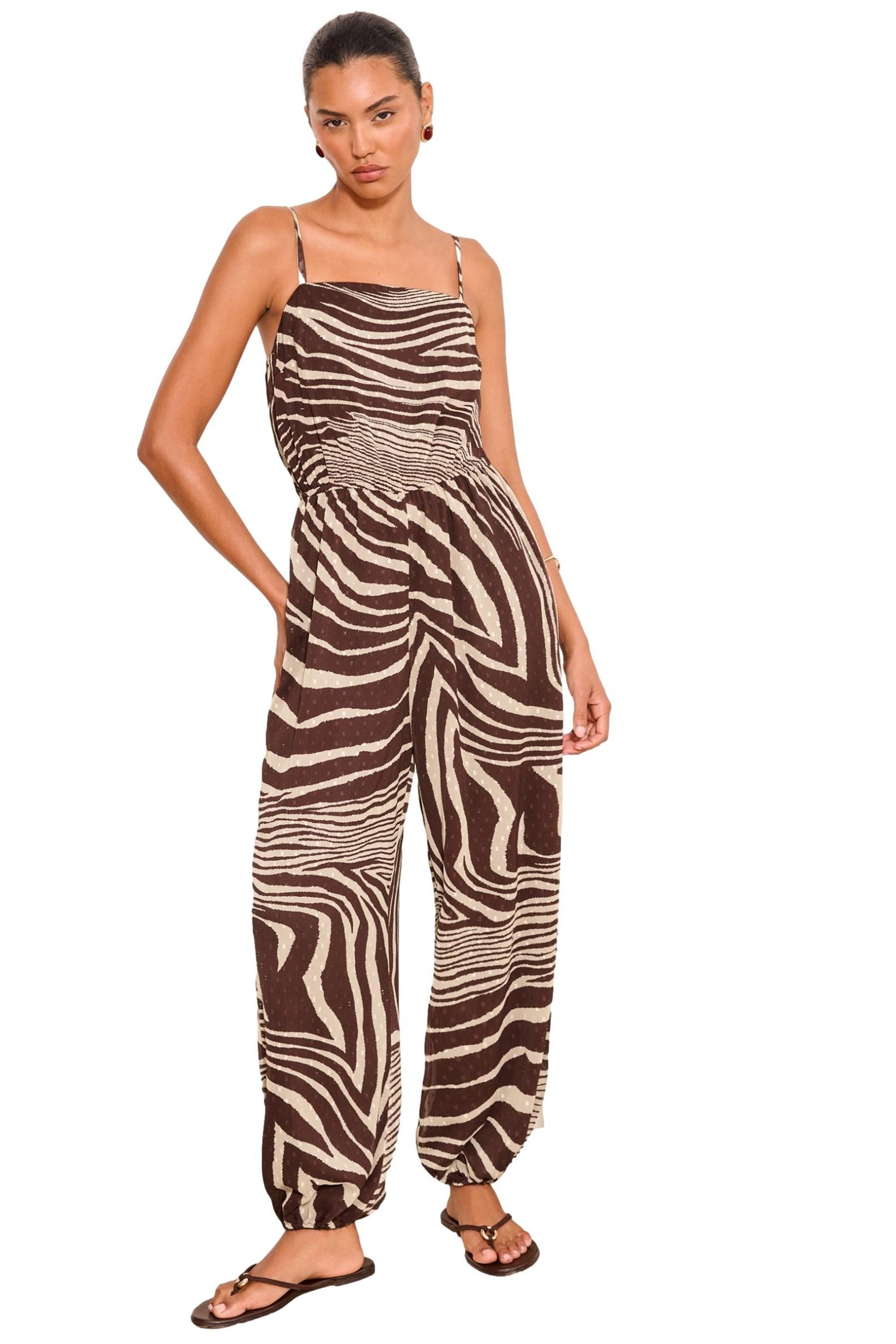 LIPSY Jumpsuit Lipsy Jumpsuit und Ballon-Hose, Kurzgröße (1-tlg)