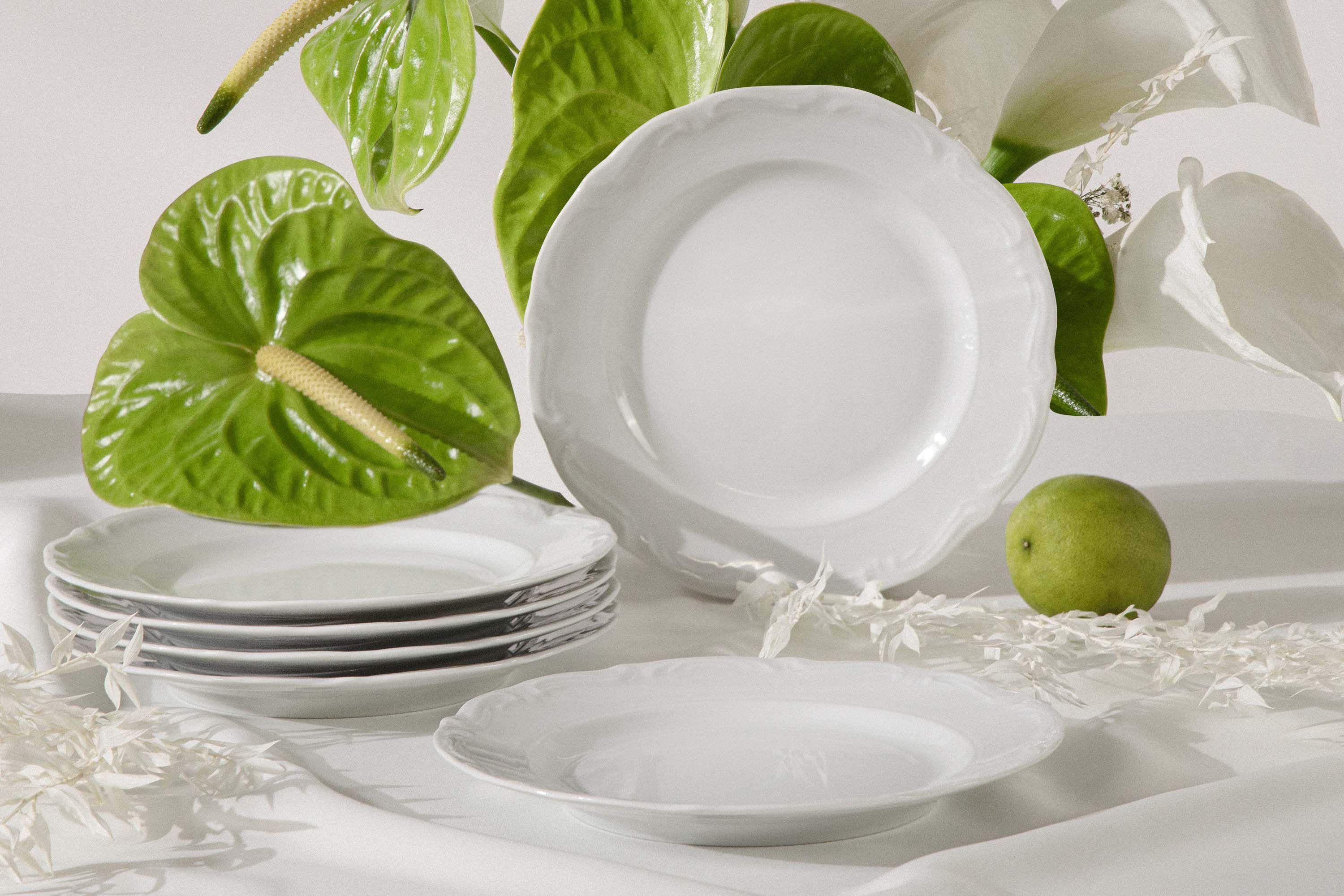 KONSIMO® Teller-Set CHODZIEZ MARIA TERESA Tafelservice, Hochwertiges Premium-Porzellan (6-tlg), 6 Personen, Porzellan, zeitloses Design, 6x Dessertteller, handgefertigt