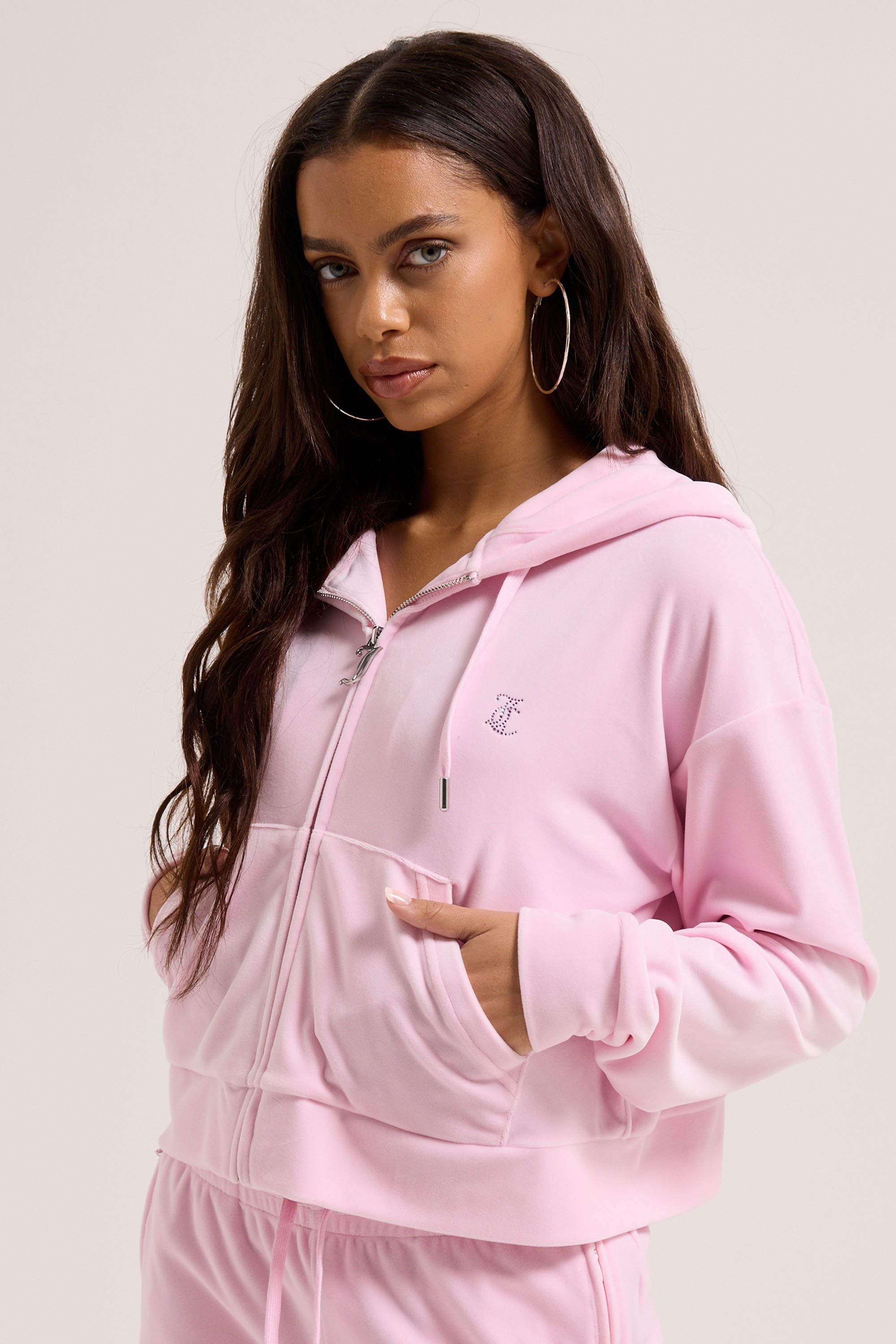 Juicy Couture Kapuzennickijacke ICCLE OUTLINE CROPPED HOODIE. Damen Trainingsjacke Damen, Sweatjacke mit Kapuze, Velour, mit Glitzer, Sale