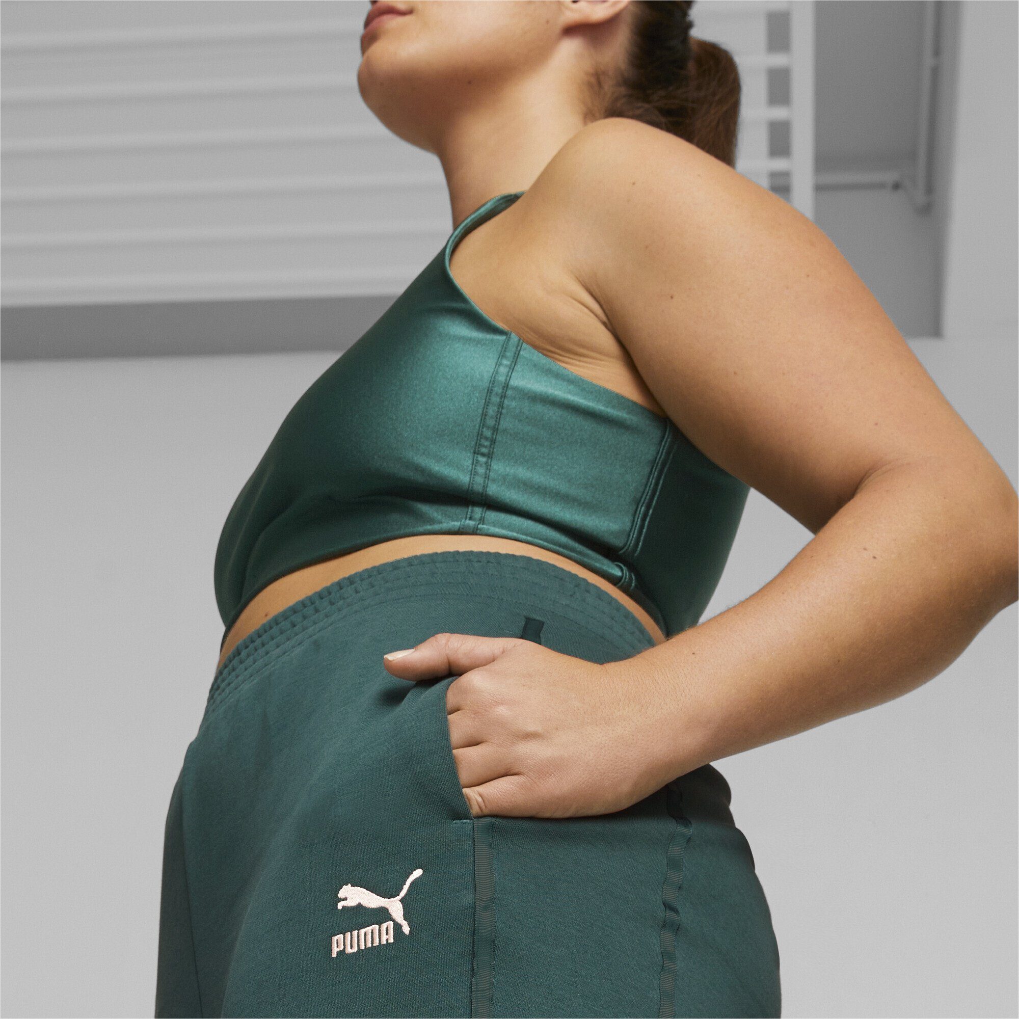 PUMA Sporthose T7 Malachite Green Damen Trainingshose