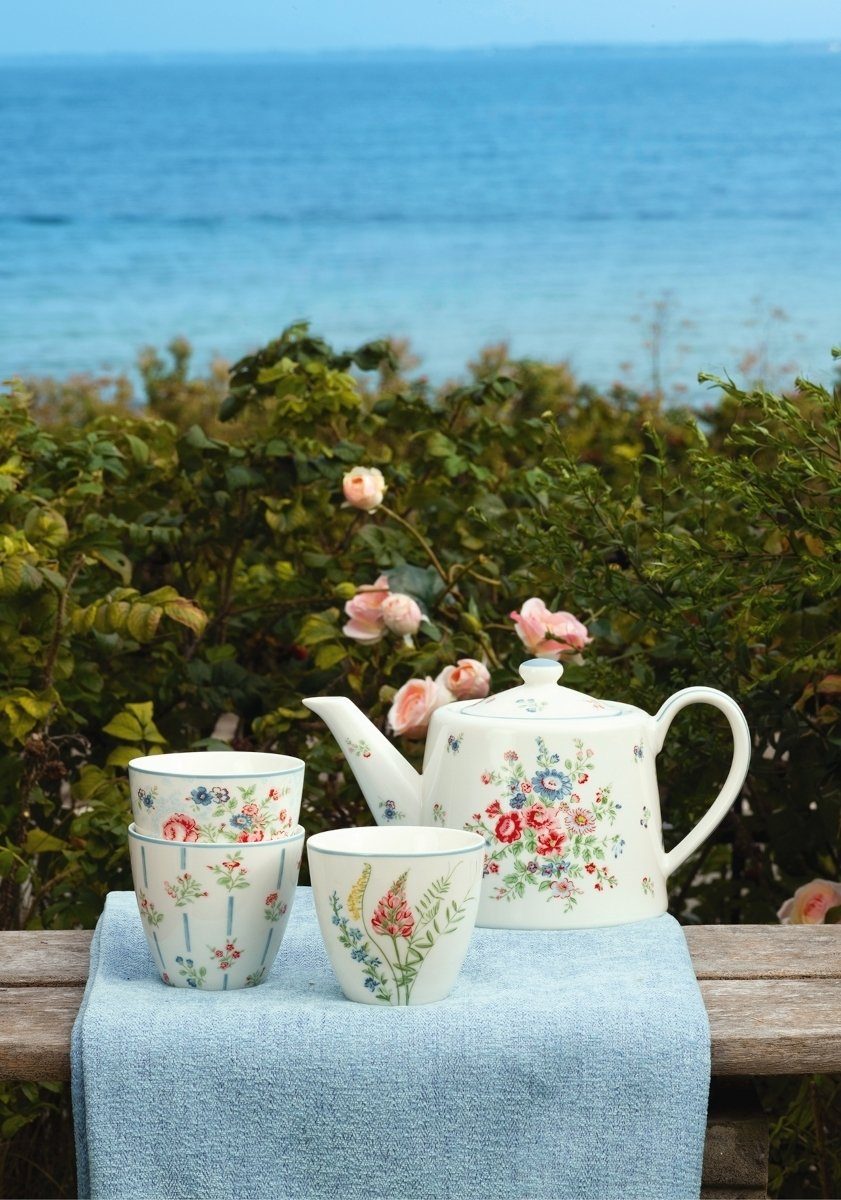 Greengate Tasse Ailis Tasse mit Untertasse white 270 ml, Steingut