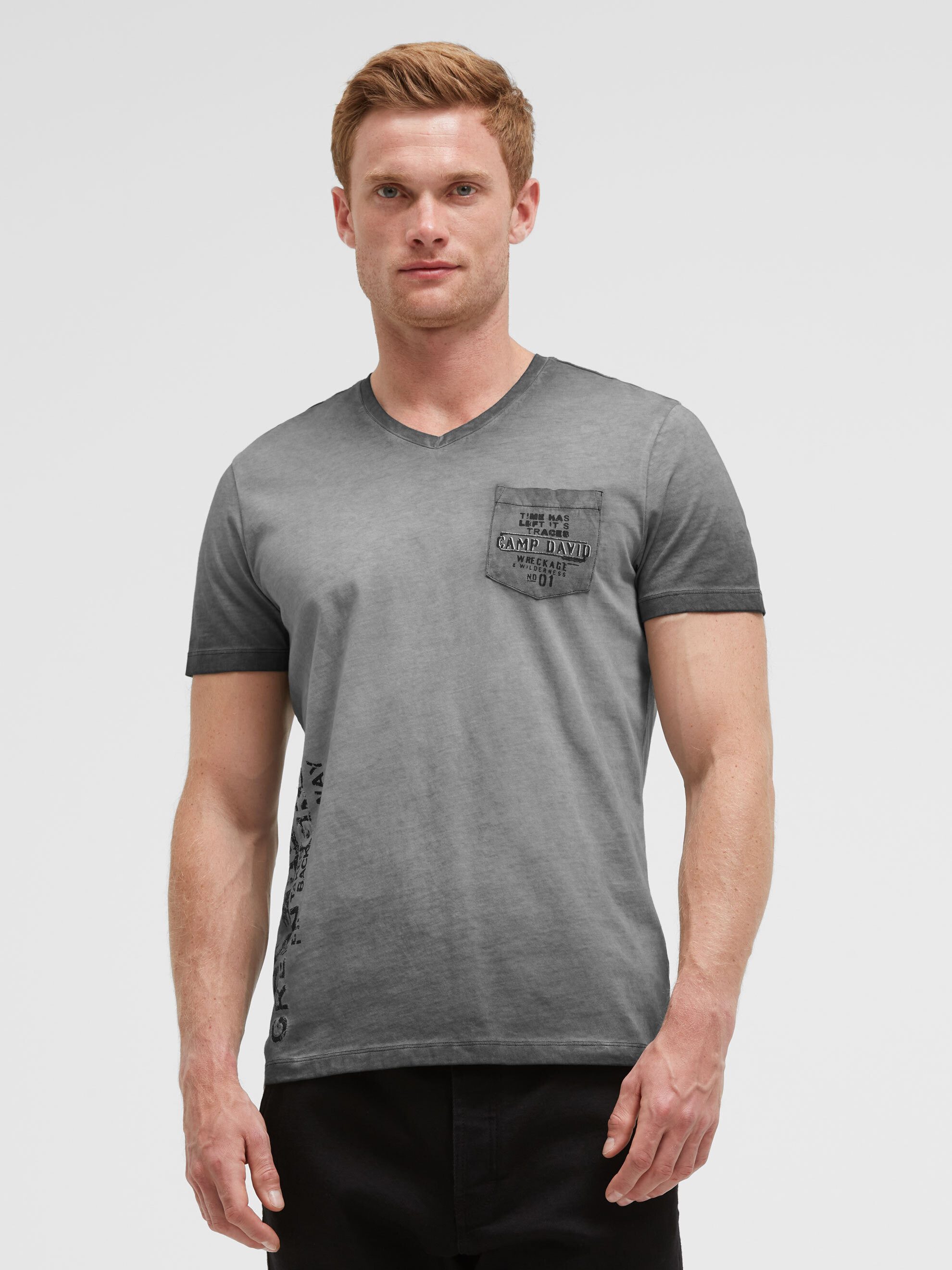 CAMP DAVID V-Shirt mit Brusttasche