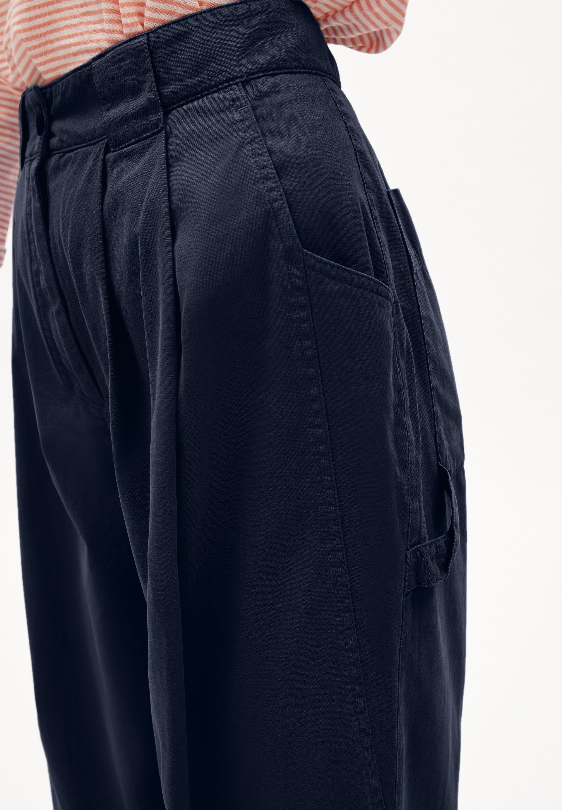 Damen Hosen Armedangels Stoffhose CARINAA Damen Hose aus Bio-Baumwoll Mix (1-tlg) keine Details