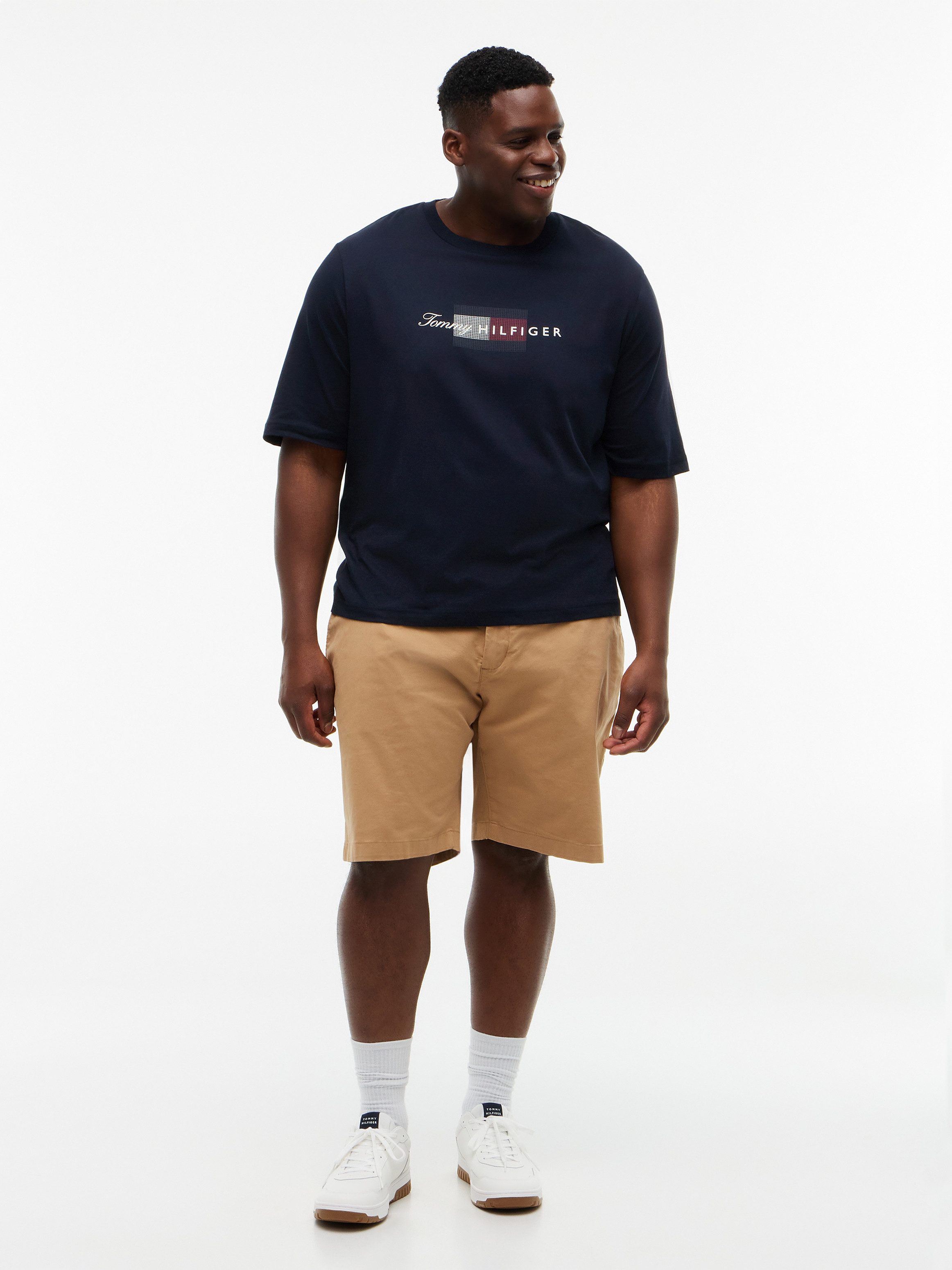 Tommy Hilfiger Big & Tall T-Shirt aus Jersey mit Flag-Grafik, Große Größen – Bild 5 von 5