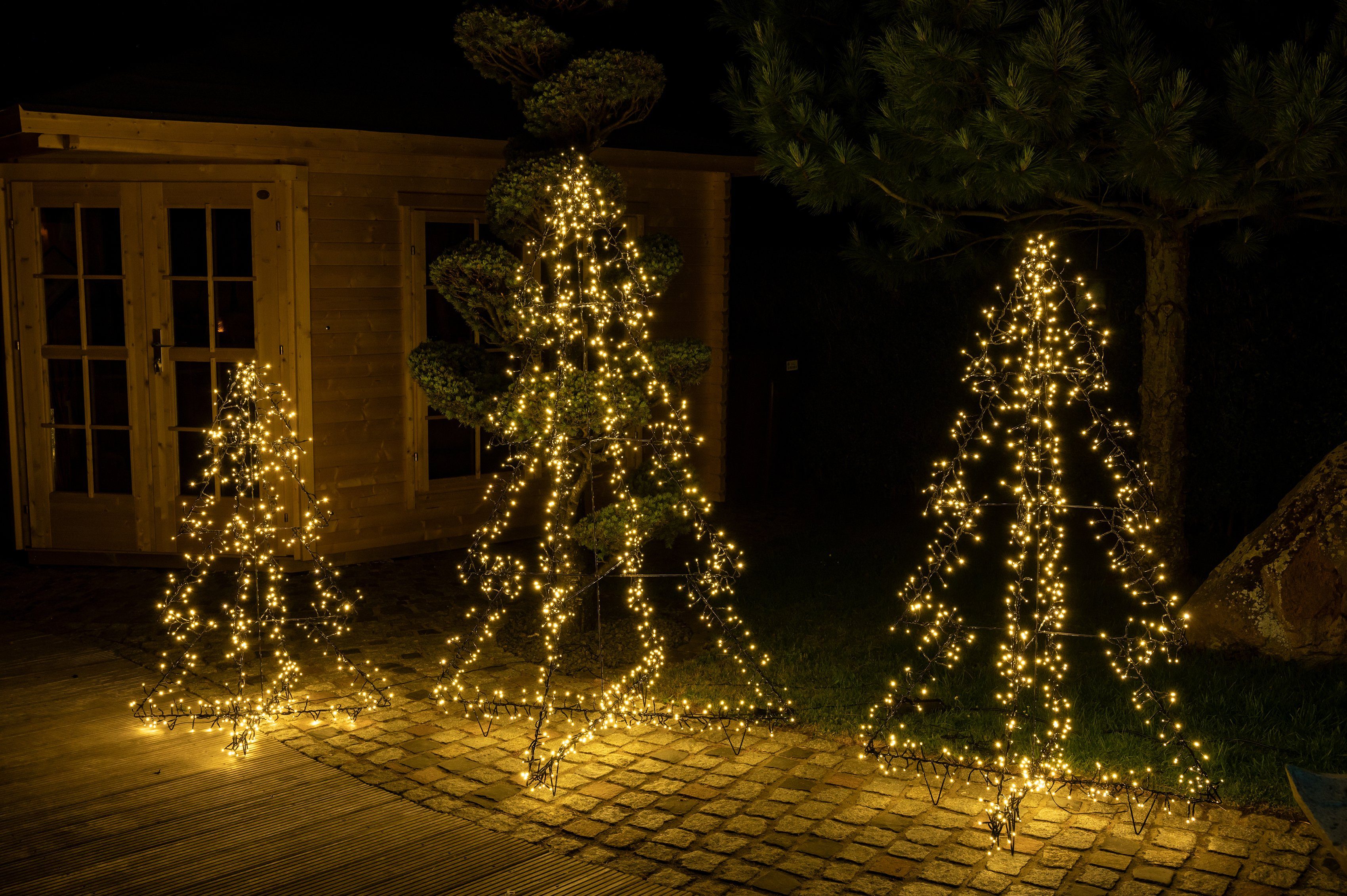 LED aussen, in Weihnachtsdeko integriert, Dekolicht Star-Max Warmweiß, LED 3D-Optik fest