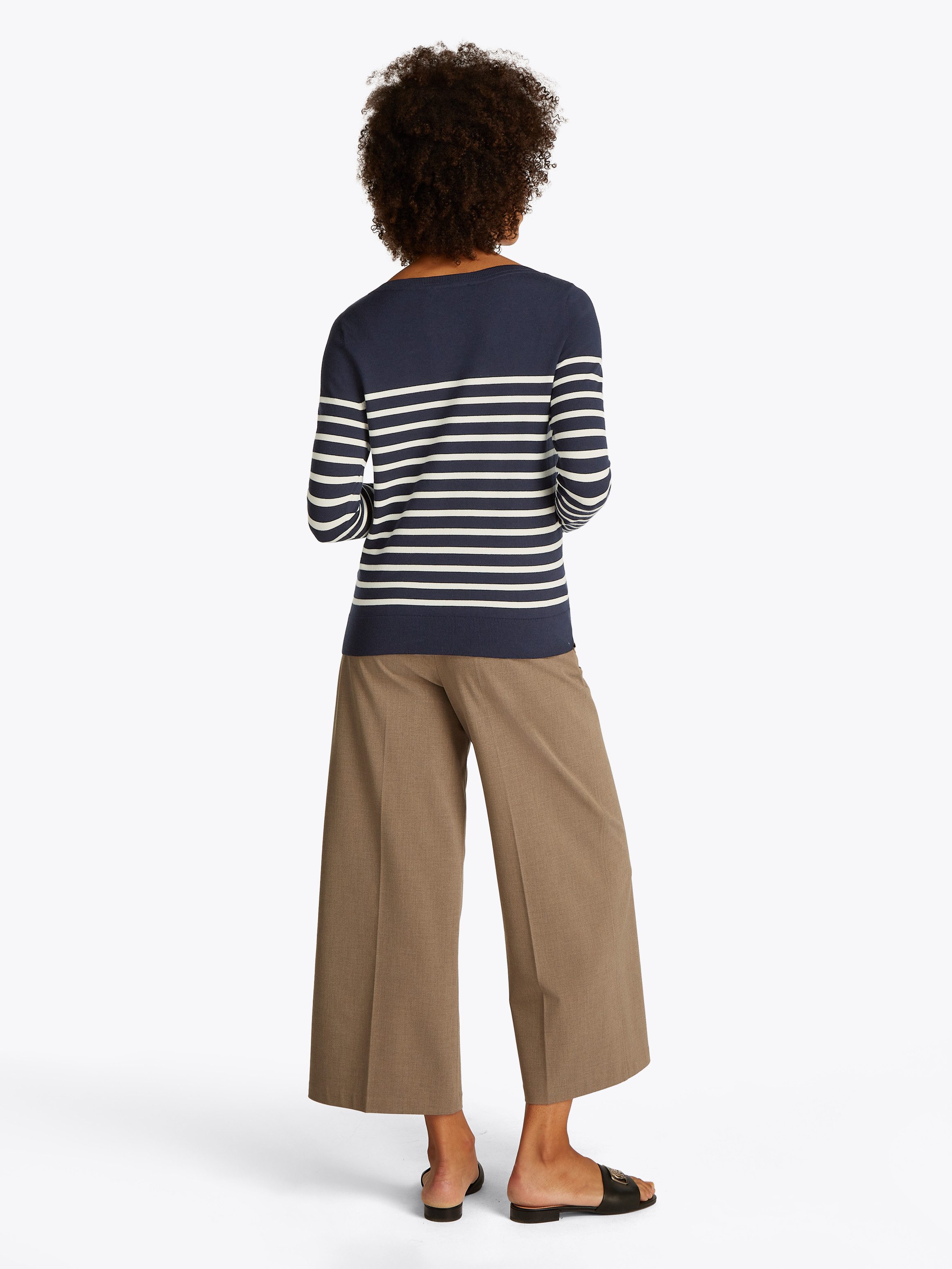 Tommy Hilfiger Strickpullover CO JERSEY STITCH BOAT-NK SWEATER mit Tommy Hilfiger Logo-Flag am Ärmel