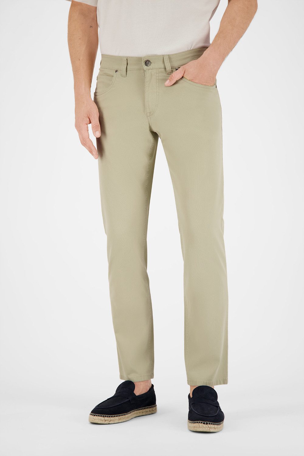Atelier GARDEUR 5-Pocket-Jeans BILL-3-412371-1018, braun, dunkelbeige Softes Stretchmaterial aus Baumwolle und Lyocell für Komfort