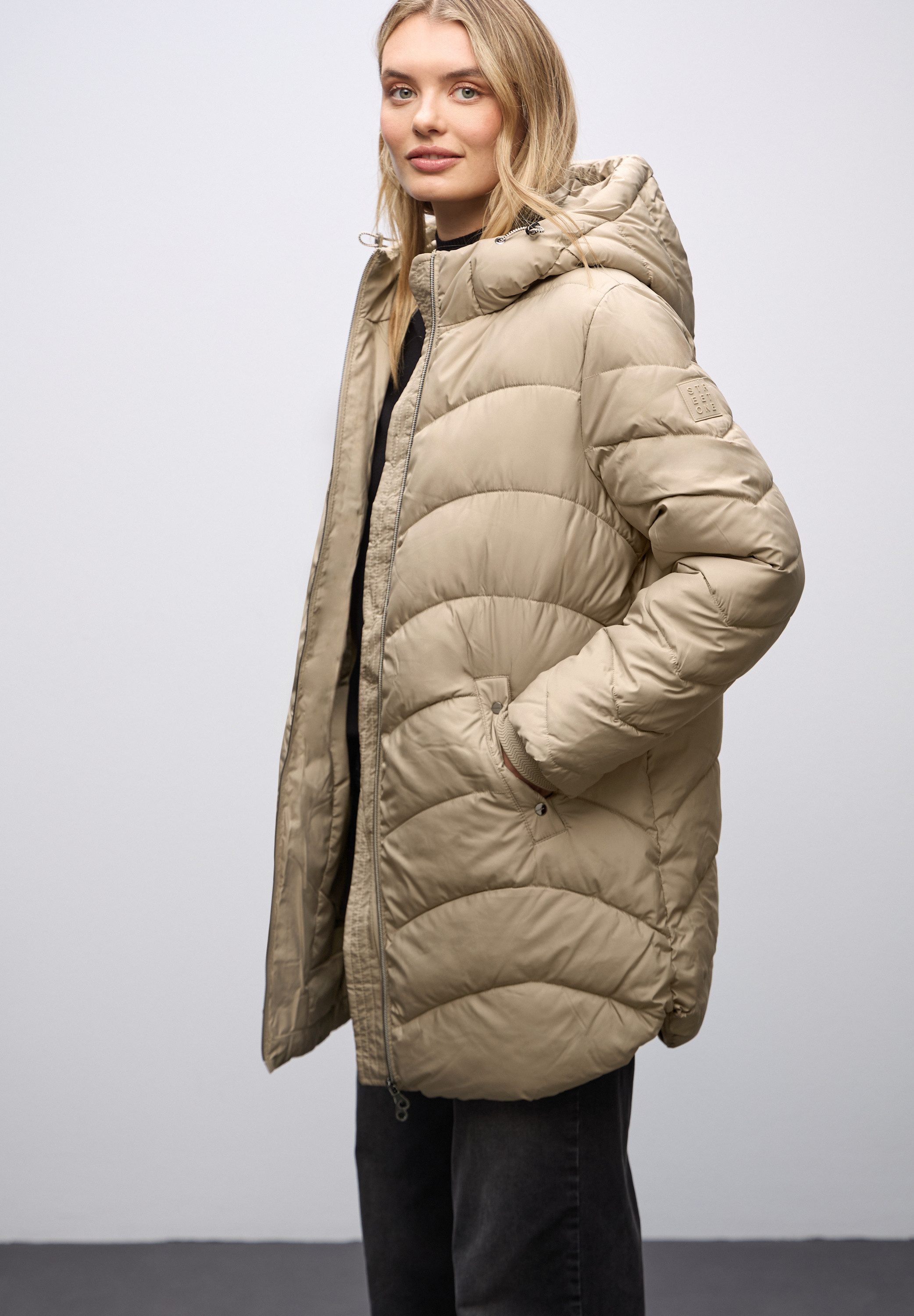 STREET ONE Steppjacke mit Kapuze mit Tunnelzugband