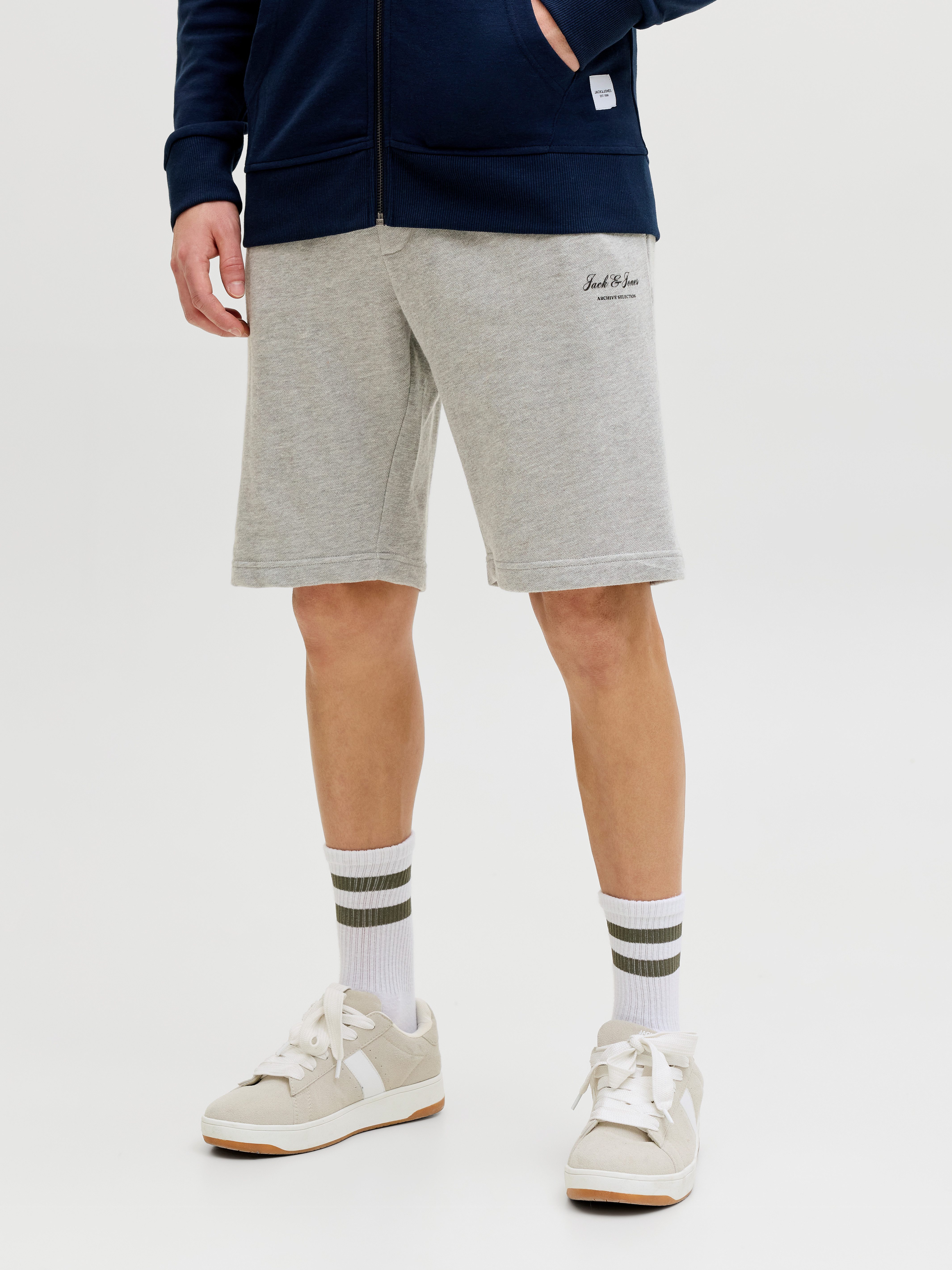 Laufshorts JPSTGORDON ARCHIVE SWEAT SHORTS MID SN