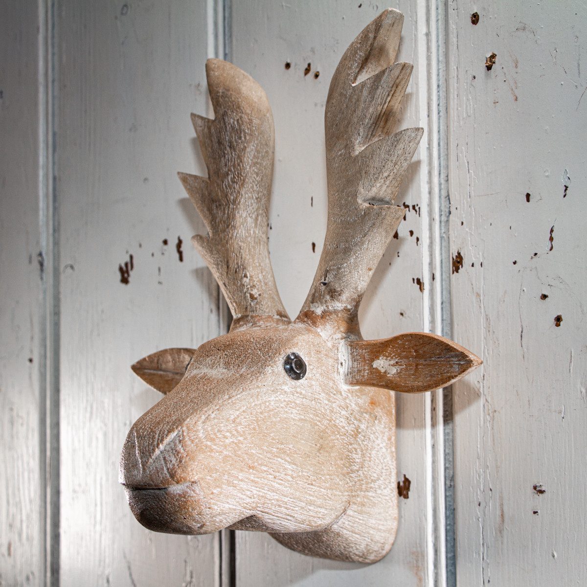 Antikas Wanddekoobjekt Holzbüste als Wanddekoration, Hirsch, Wanddeko, Gekalkt