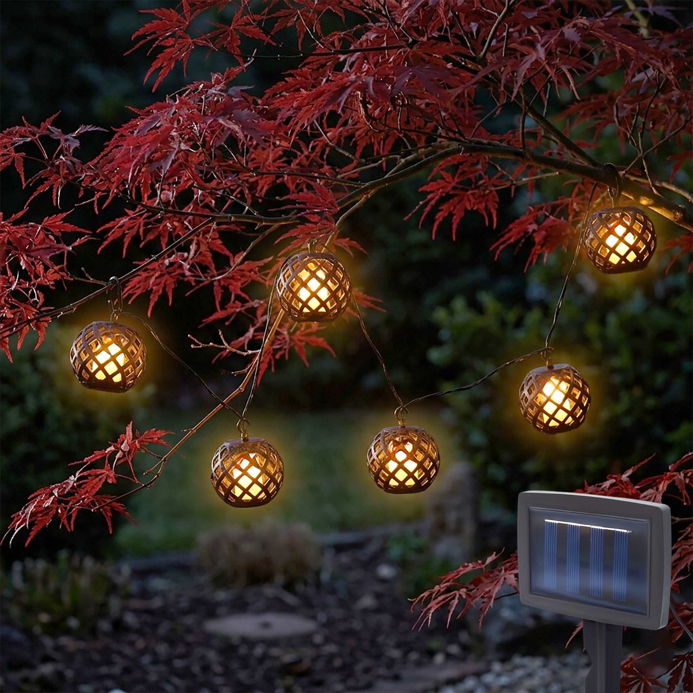 Spetebo LED-Lichterkette Solar Lichterkette 6 runde Lampions schwarz, 6-flammig, mit Flammen Effekt