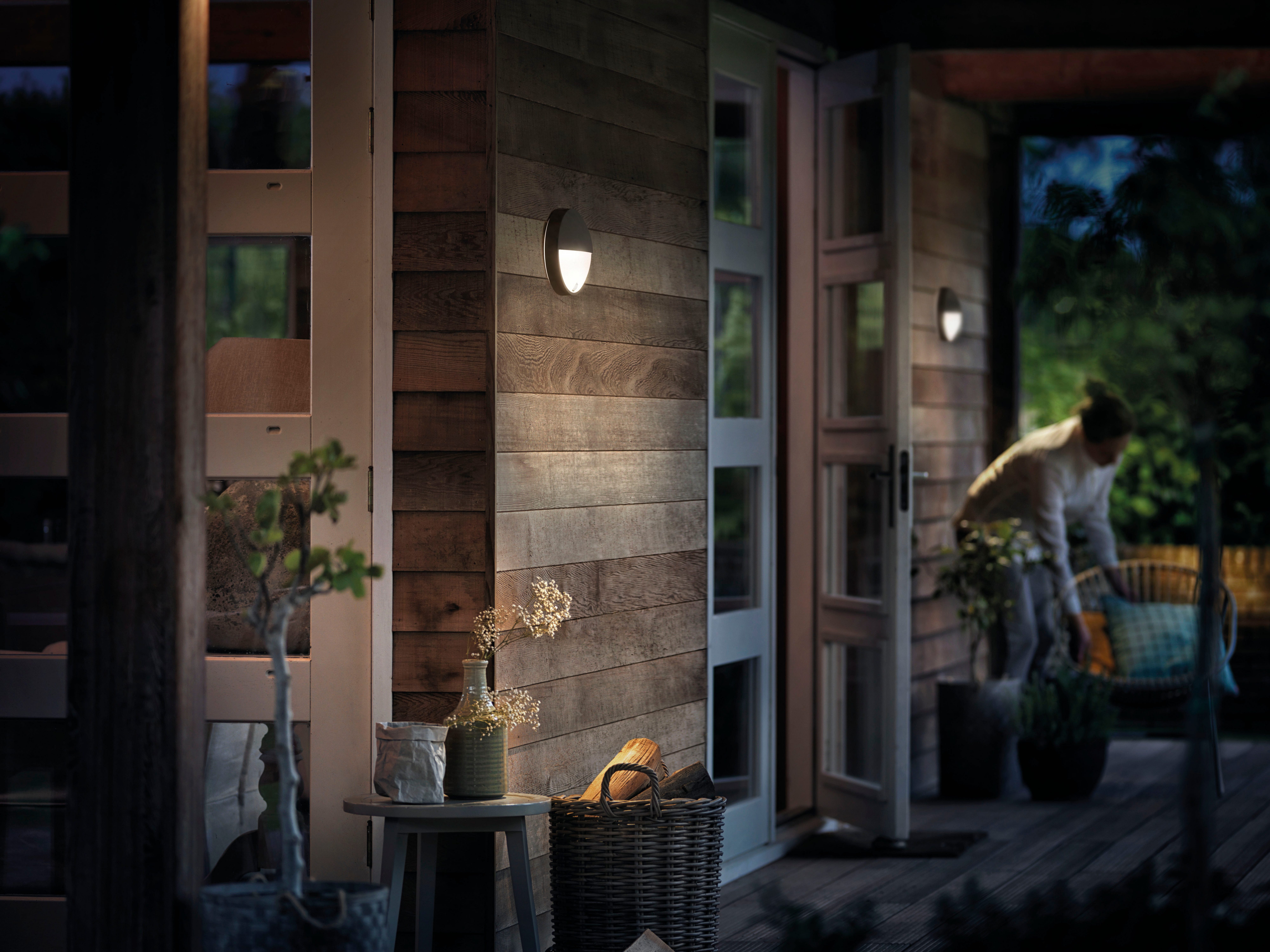 Philips LED Außen-Wandleuchte myGarden Capricorn, 700lm, Anthrazit, Abschaltautomatik, Bewegungsmelder, Leuchtdauer einstellbar, Memoryfunktion, LED fest integriert, Warmweiß