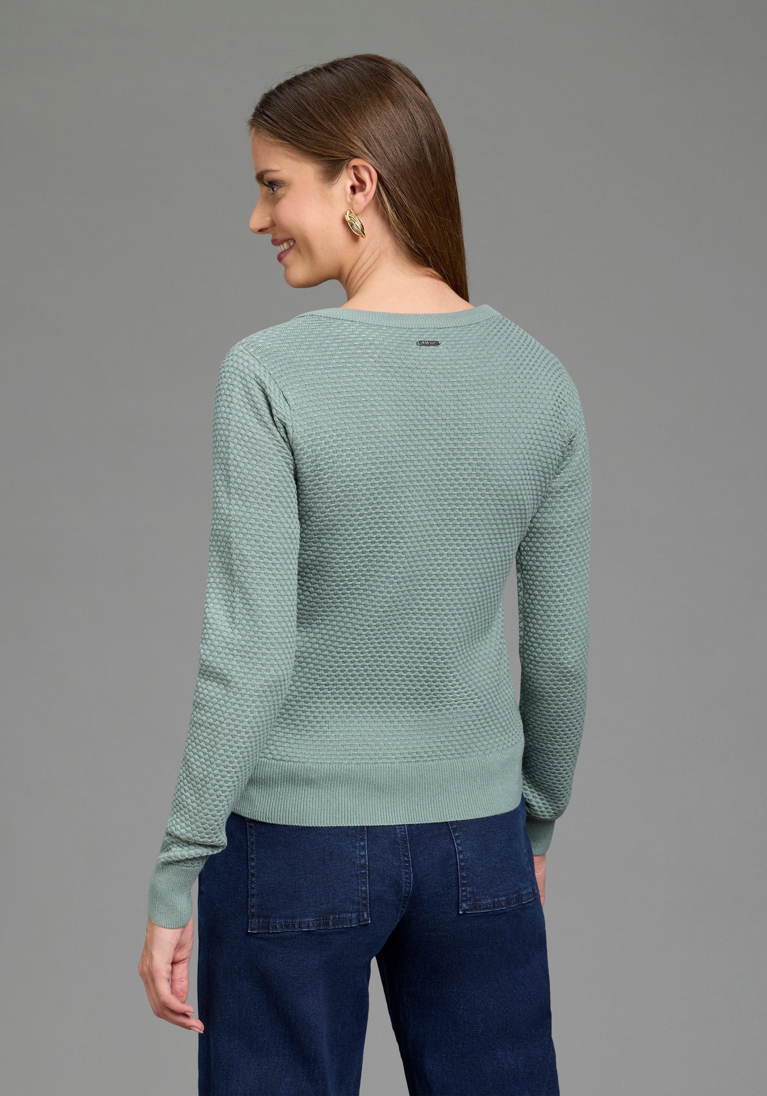 Laura Scott Strickjacke mit kurzem Schnitt, figurumspielende Passform, elastisches Material mit Knopfleiste, aus moderner Waffelstruktur