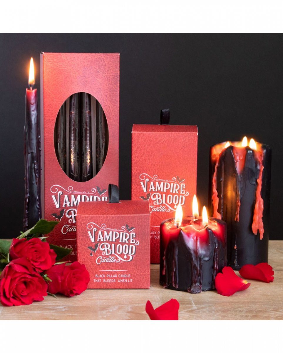 Kleine Vampirblut Stumpenkerze Horror-Shop Schwarze mit Kerzenständer 7,6cm