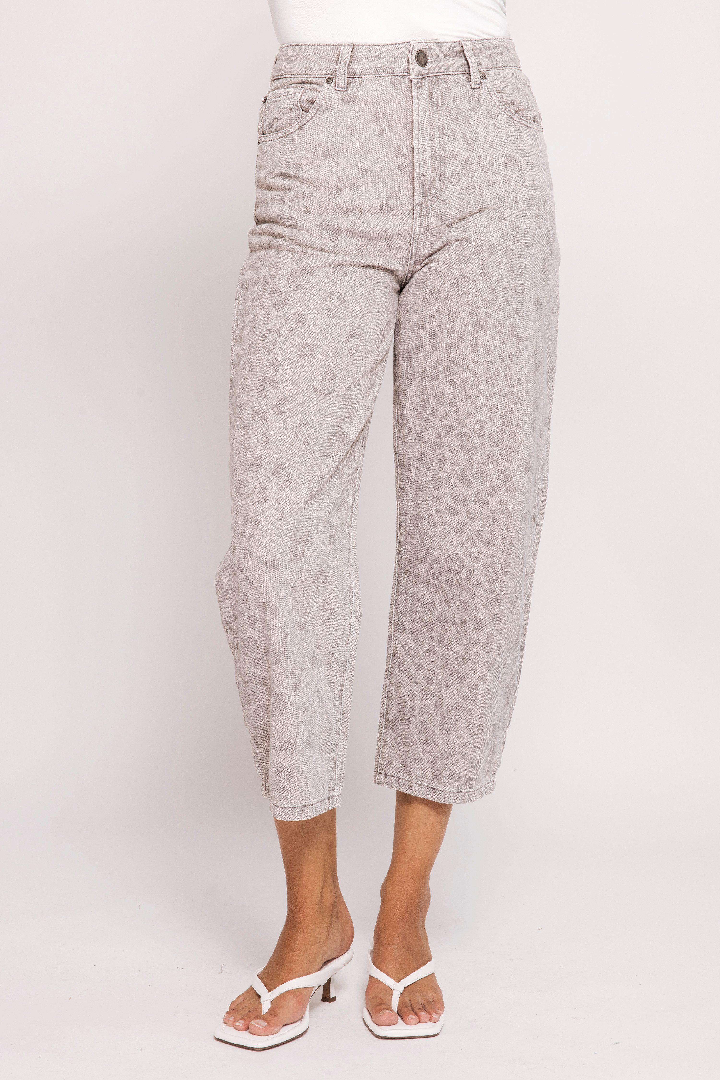 Zhrill 7/8-Jeans IZA bequeme Passform, gerade Beinform, 7/8-Länge, mit Animal-Print