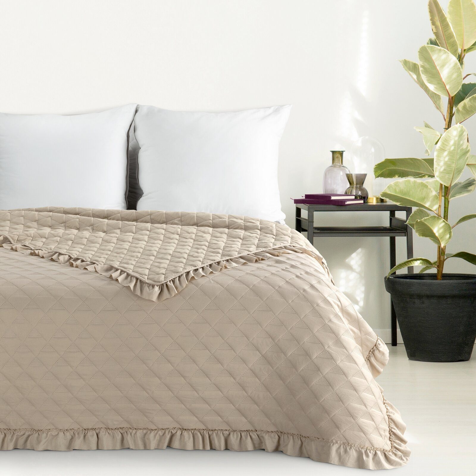 Eurofirany Tagesdecke VANESA & LIBI, Stepppdecke mit Rüschen Bettüberwurf g günstig online kaufen