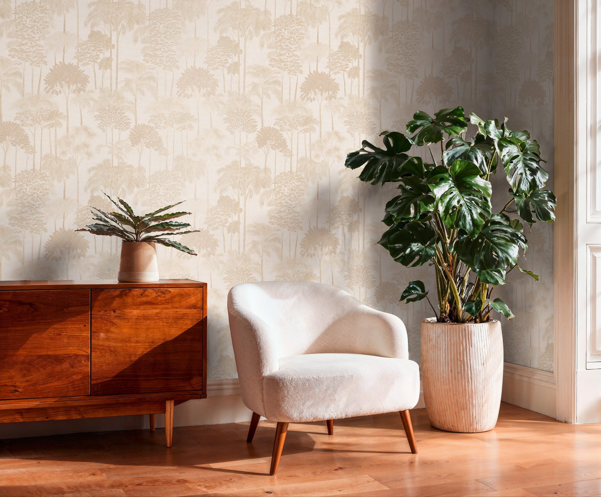 A.S. Création Vliestapete Cuba II Golden Forest, leicht strukturiert, Retro, floral, tropisch, Dezentes Waldmotiv mit stilisierten Bäumen und sanfter Tiefe