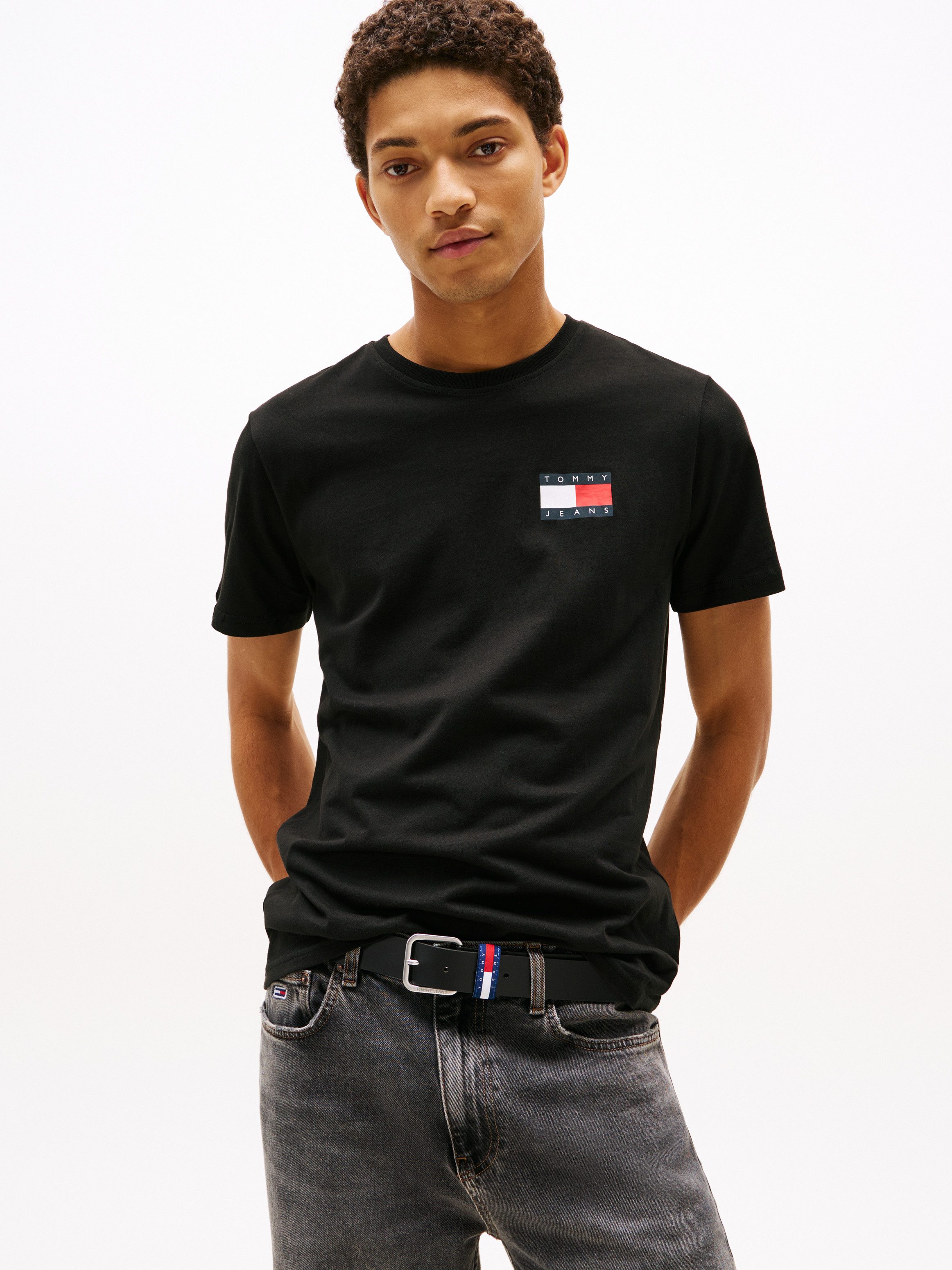 Tommy Jeans T-Shirt "TJM SLIM ESSENTIAL FLAG TEE EXT", Mit Rundhalsausschni günstig online kaufen