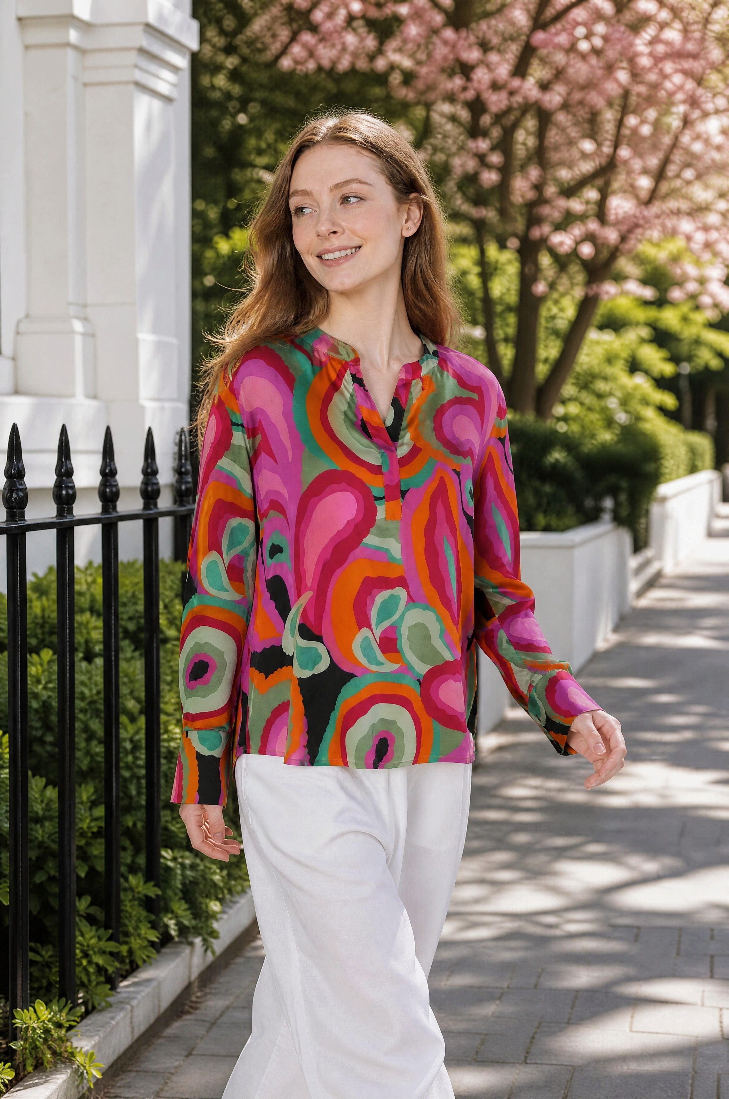 NADINE H Blusenshirt Frühlingsbluse aus Viskose mit buntem Print und V-Ausschnitt