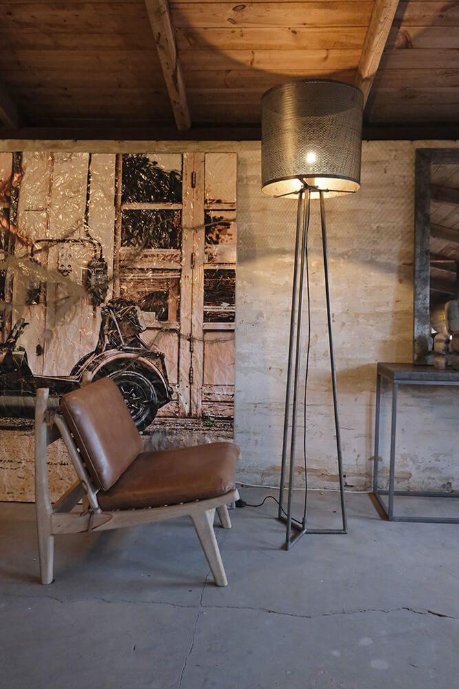 Trademark Living Lampenschirm Stehlampe mit perforiertem Schirm im Industriellem Look