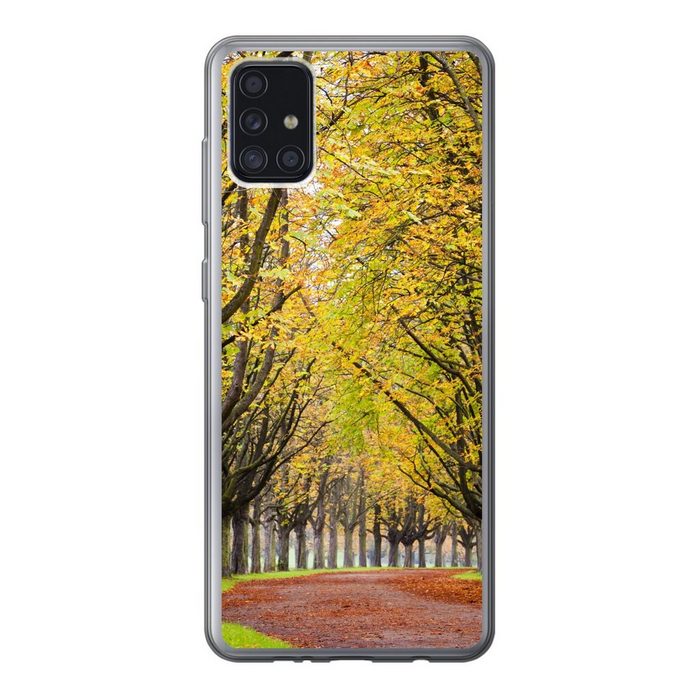 MuchoWow Handyhülle Kastanienbäume mit gelben Blättern im Herbst Handyhülle Samsung Galaxy A52 5G Smartphone-Bumper Print Handy