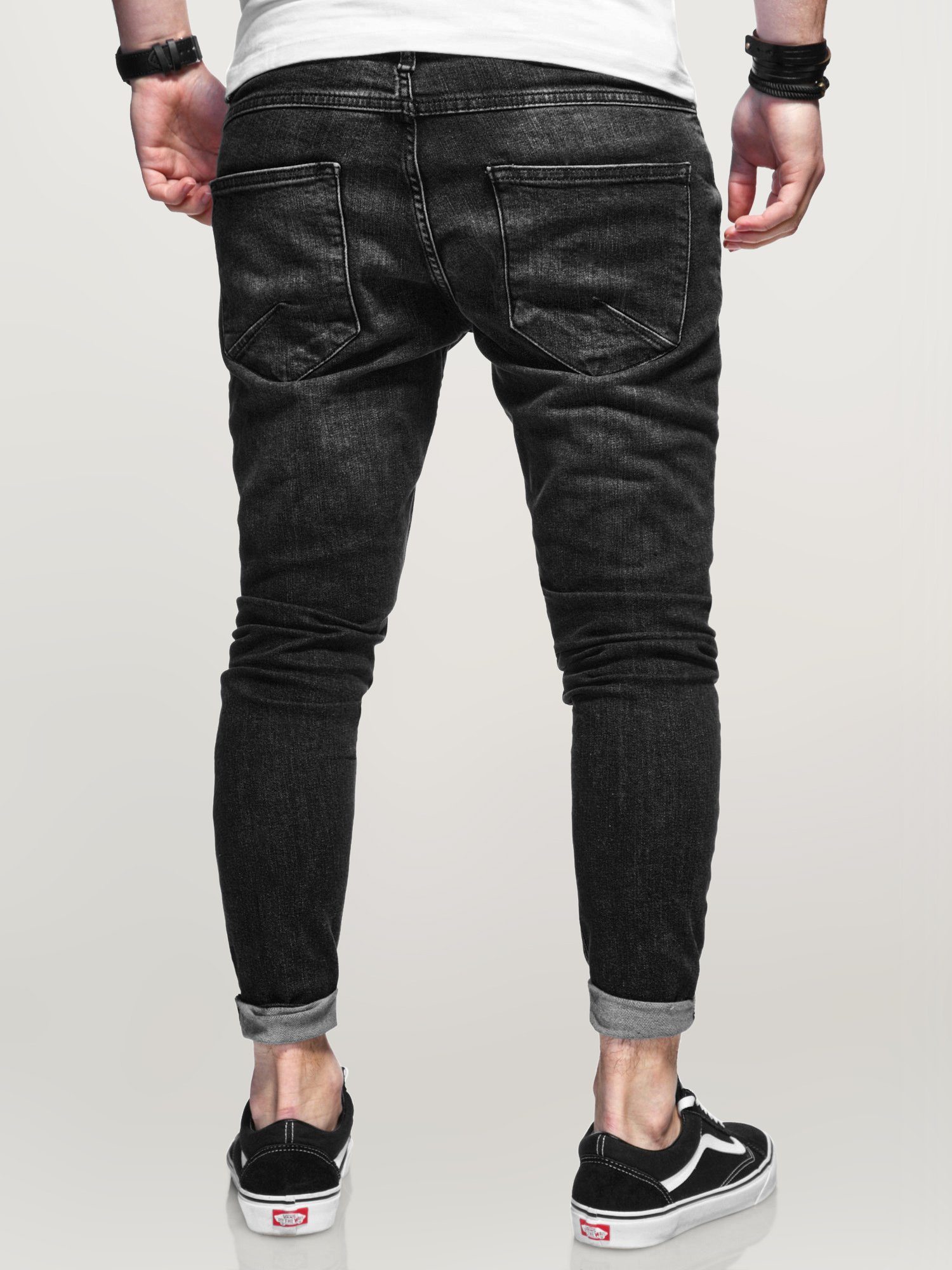 behype Slim-fit-Jeans ODIN mit Destroyed-Parts schwarz