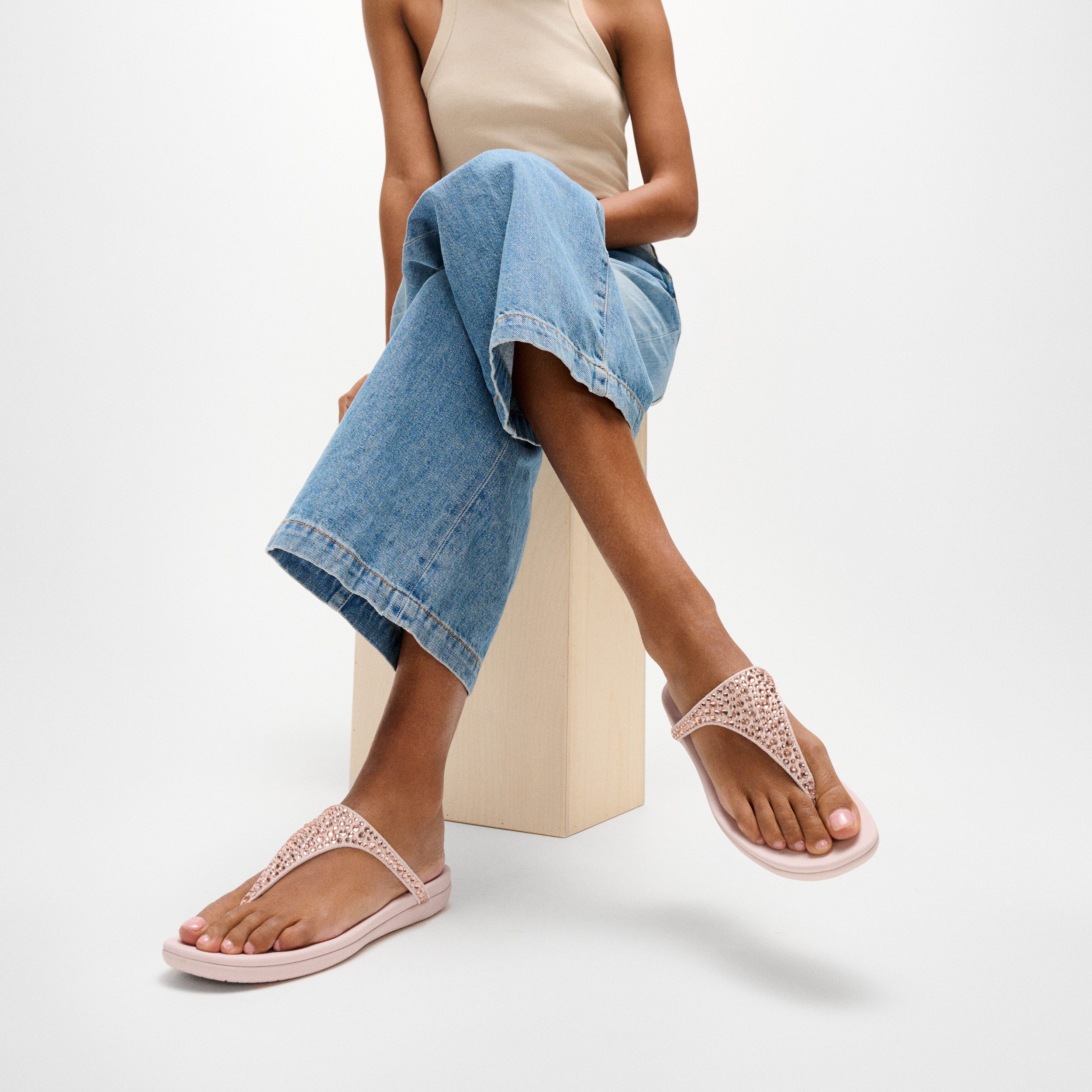 Fitflop SOLAY MIXED-CRYSTAL TOE-POST SANDALS Zehentrenner Dianette, Schlupfschuh, Sommerschuh mit edlem Glitter