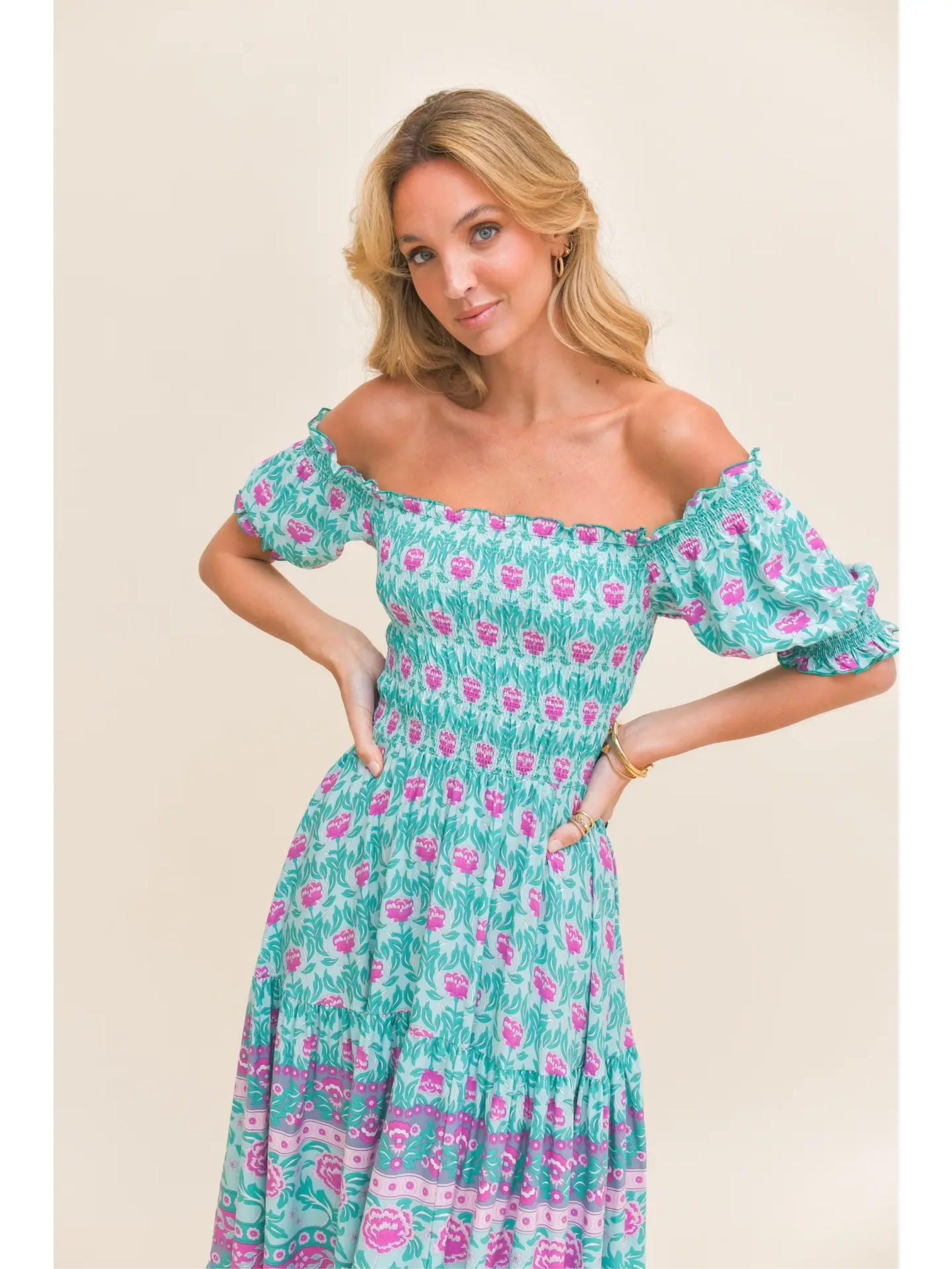 ANNIS Fashion & Accessoires Maxikleid "OCEAN FLOWER MAXI" v. Jaase (1-tlg) Viskose, Carmen-Auschnitt, sommerlicher Print