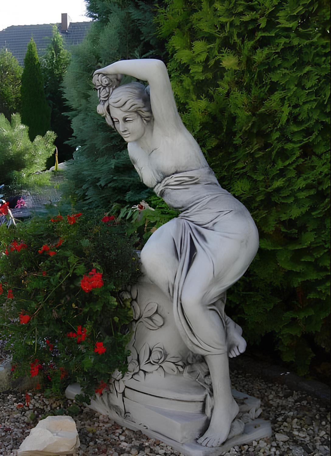 JVmoebel Gartenfigur Dekorative Blumentöpfe Blumenkästen Figuren Statuten kaufen SOFORT, (Figur), Made in Europa