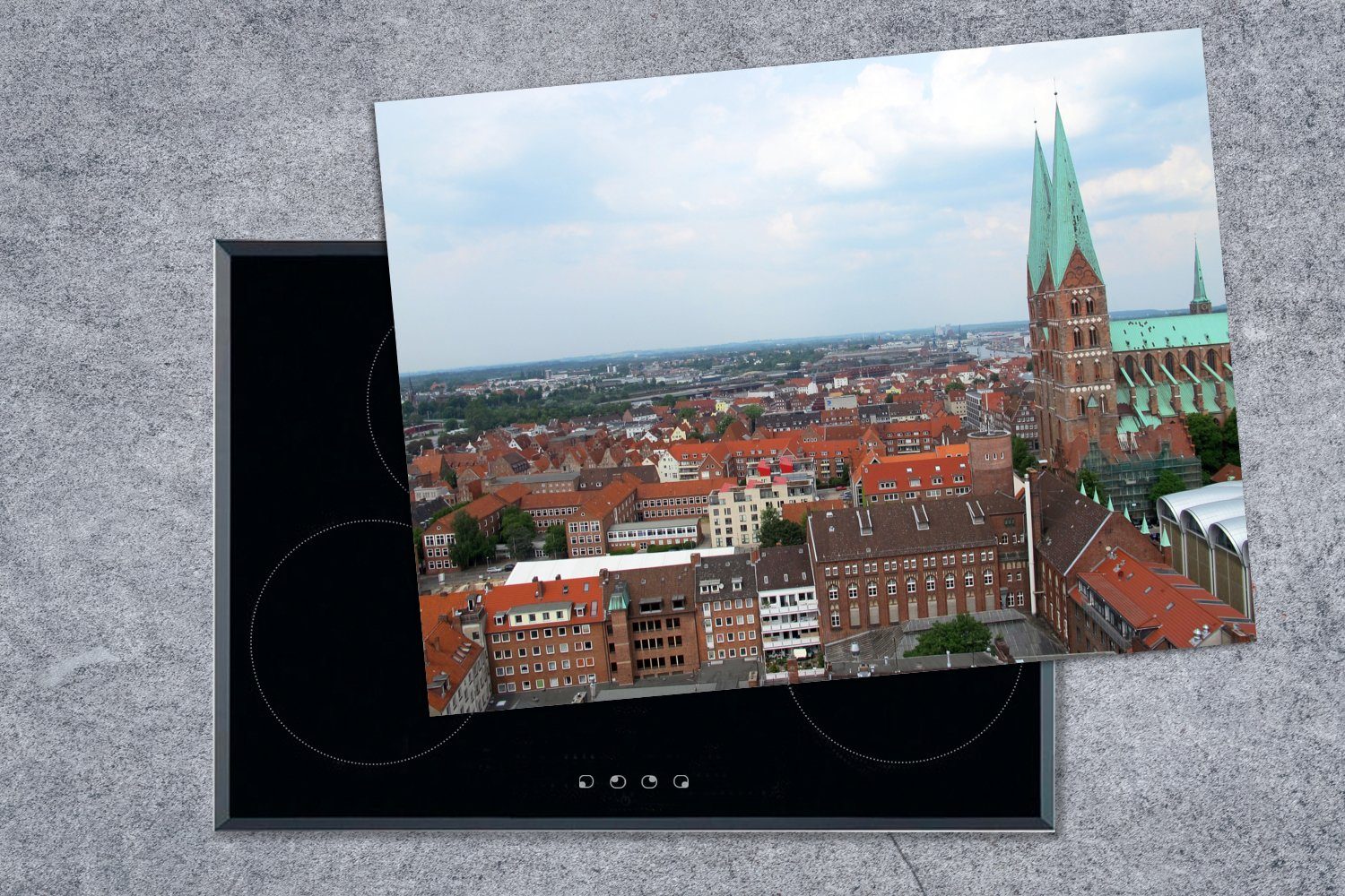 cm, 70x52 nutzbar, Mobile (1 Stadtbild Vinyl, Lübeck, MuchoWow Herdblende-/Abdeckplatte der Stadt Arbeitsfläche Ceranfeldabdeckung deutschen tlg),