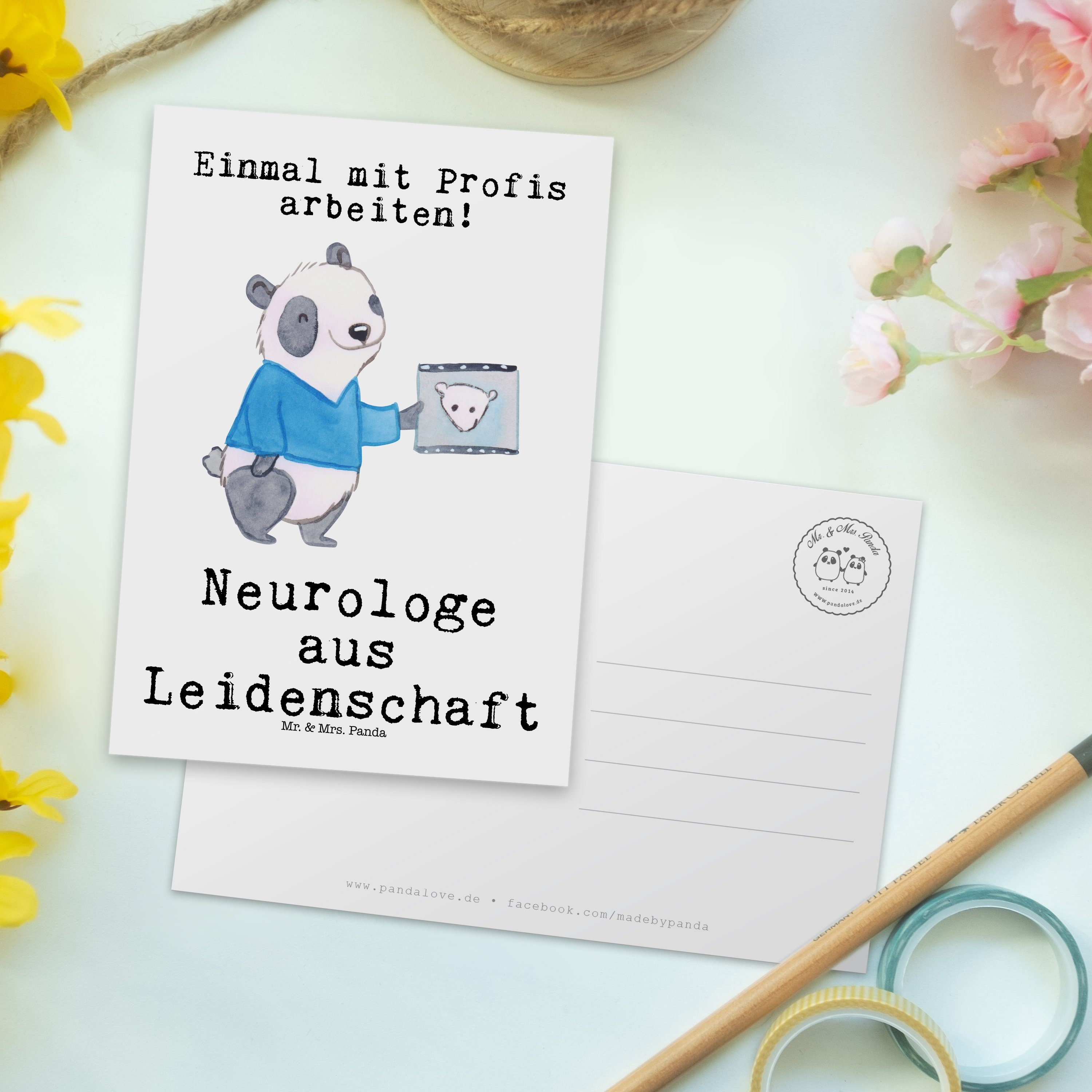 Mr. Panda Medizinstudium, Weiß Mrs. & Ansicht - Postkarte Neurologe Geschenk, Leidenschaft - aus