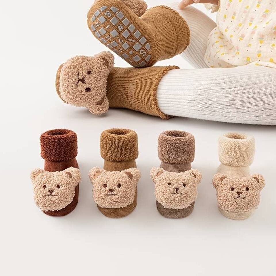 Neugeborenen-Geschenkset mit Plüschbären-Design mit Baby-Wintersocken niedlichem Braun Plüschbären-Design Hell Elegant Rutschfeste niedlichem Passion