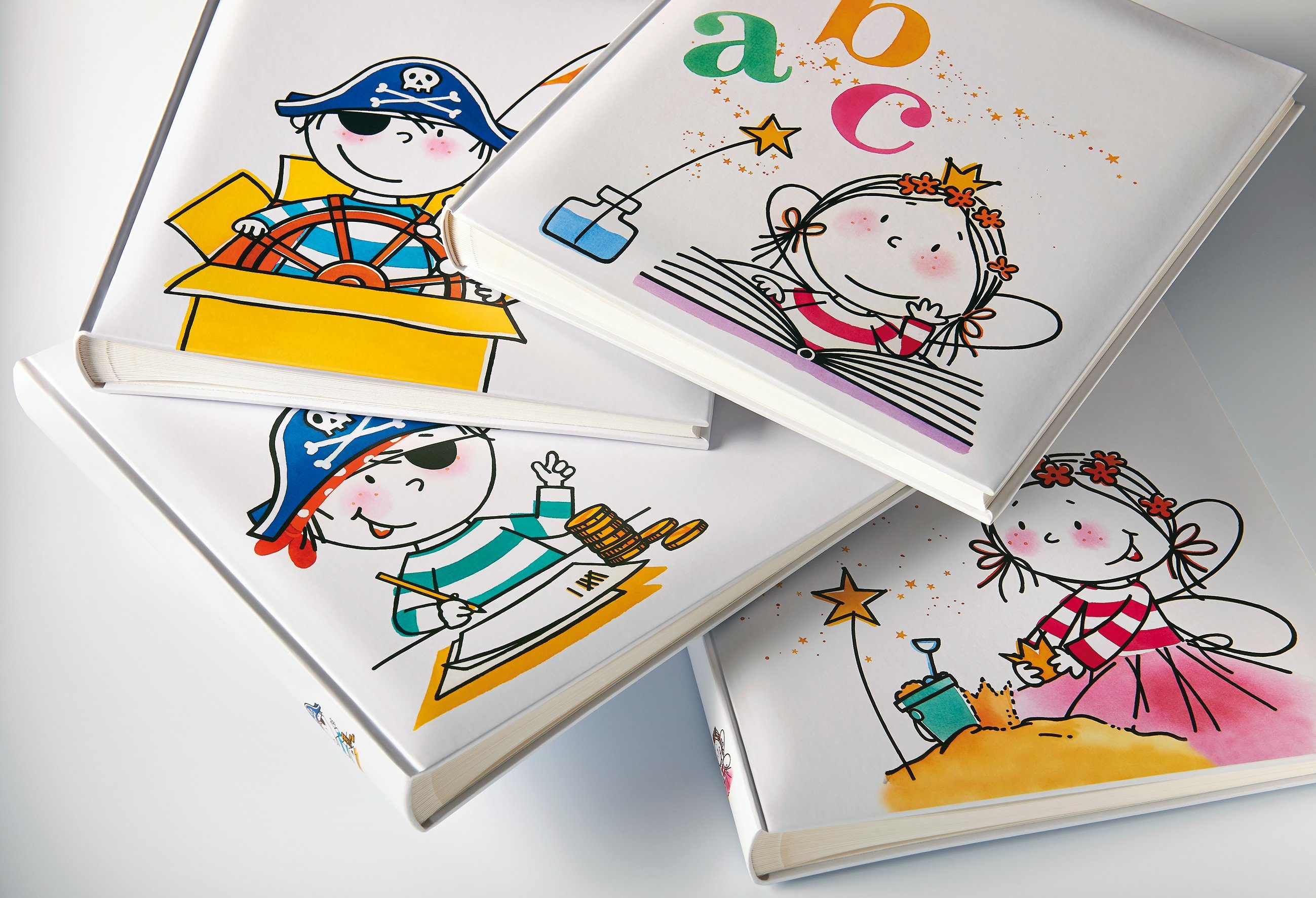 Walther Design Fotoalbum Kinderalben Fee & Pirat, buchgebundenes Kinderalbum, laminierter Kunstdruckeinband